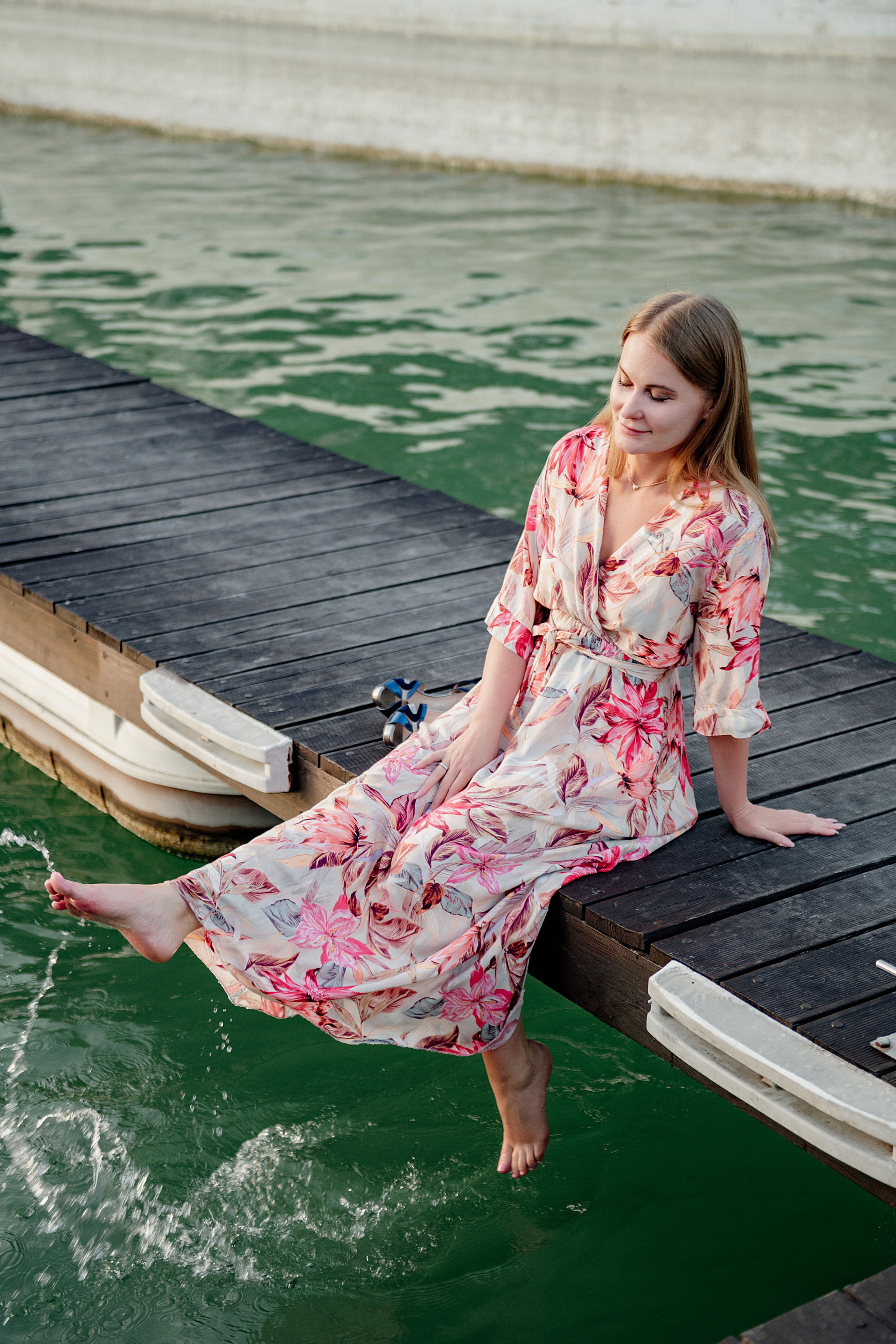 Абрау Дюрсо прогулочная фотосессия. Свадебный фотограф Новороссийск Марина КрамарИна Полещук