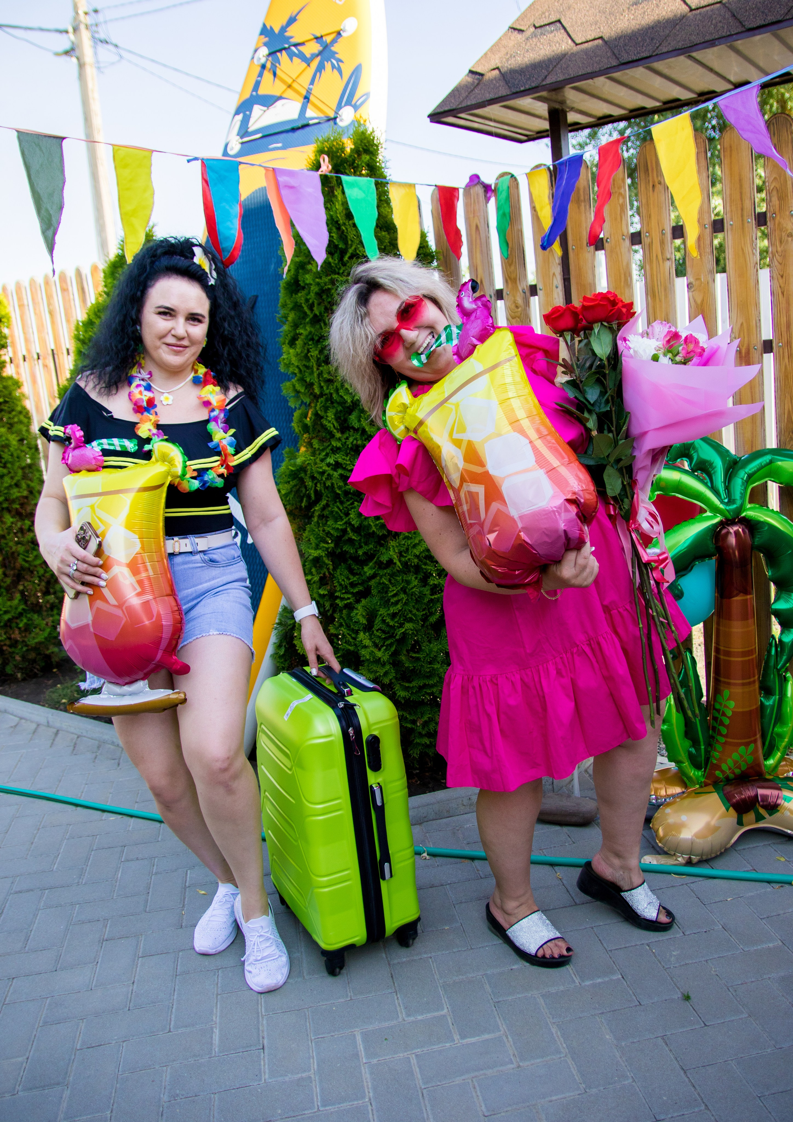 Тематические вечеринки с ведущей Мариной Гребенниковой. Организатор праздников. Ведущая Марина Гребенникова