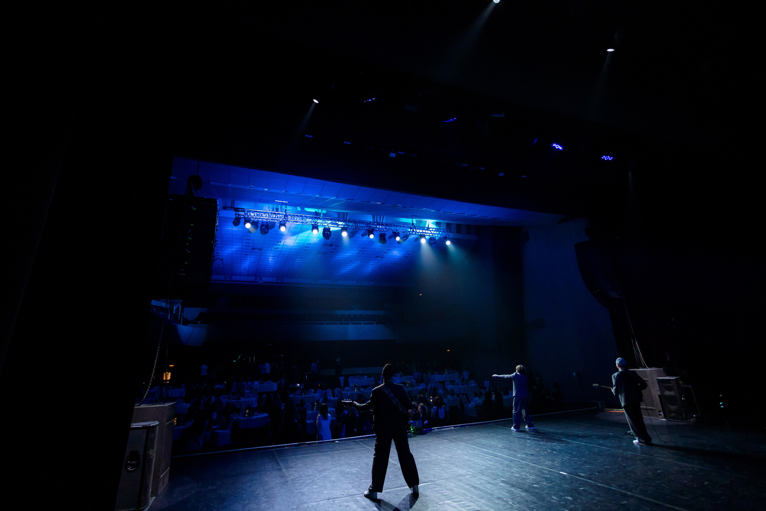 РЕПОРТАЖ: НОВЫЙ ГОД В ДК МЕТАЛЛУРГ. Профессиональный фотограф в Ижевске Леша Петров