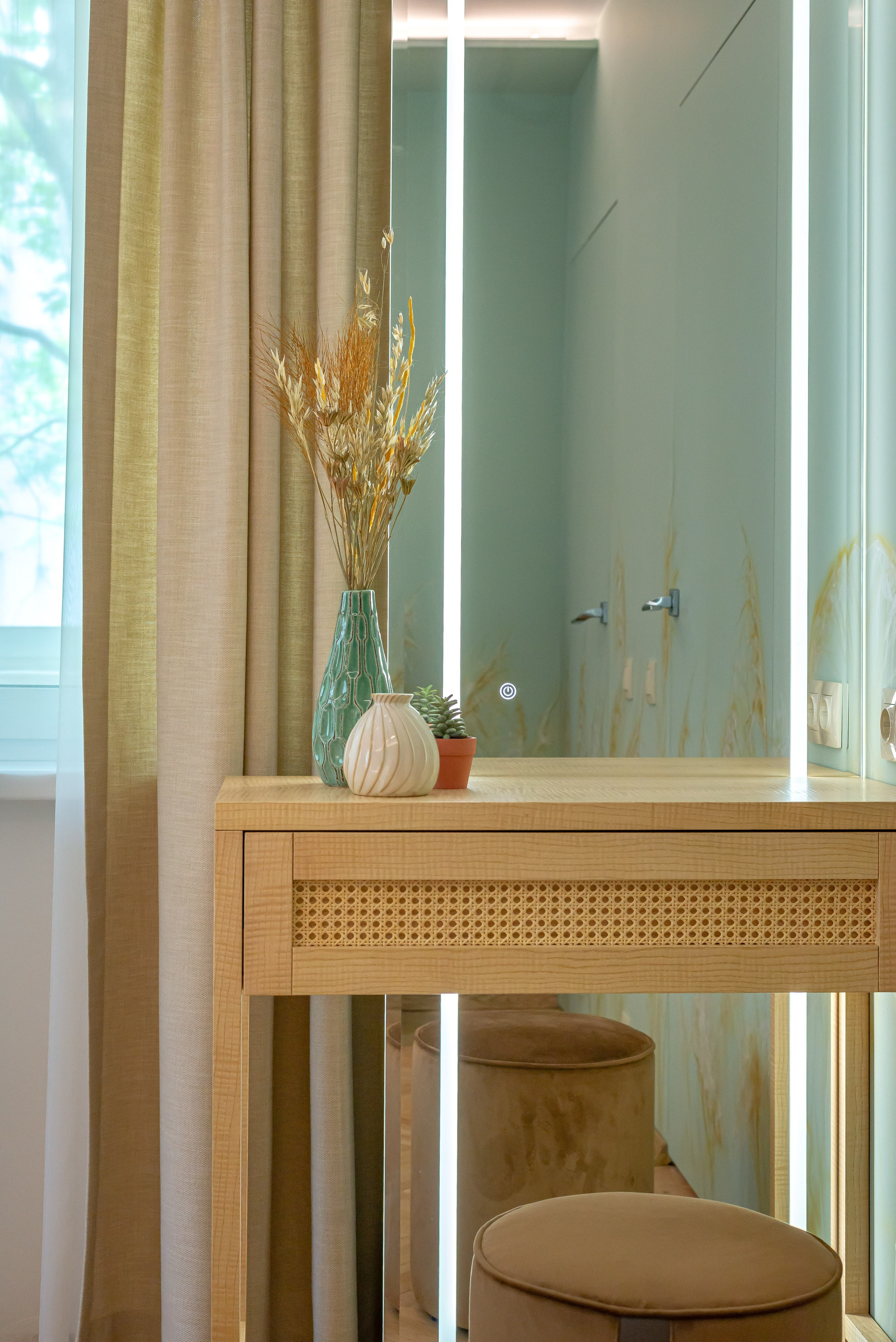 Спальня для телепроекта Большие Перемены на канале Россия 1. Интерьерная съёмка и виртуальные туры — Интерьерный фотограф Кузнецов Сергей (photopixiq)