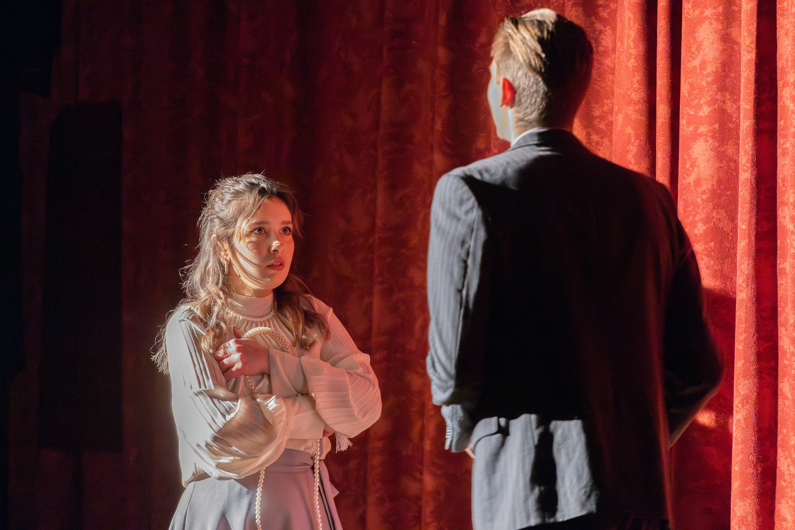 Театр. Photomantis