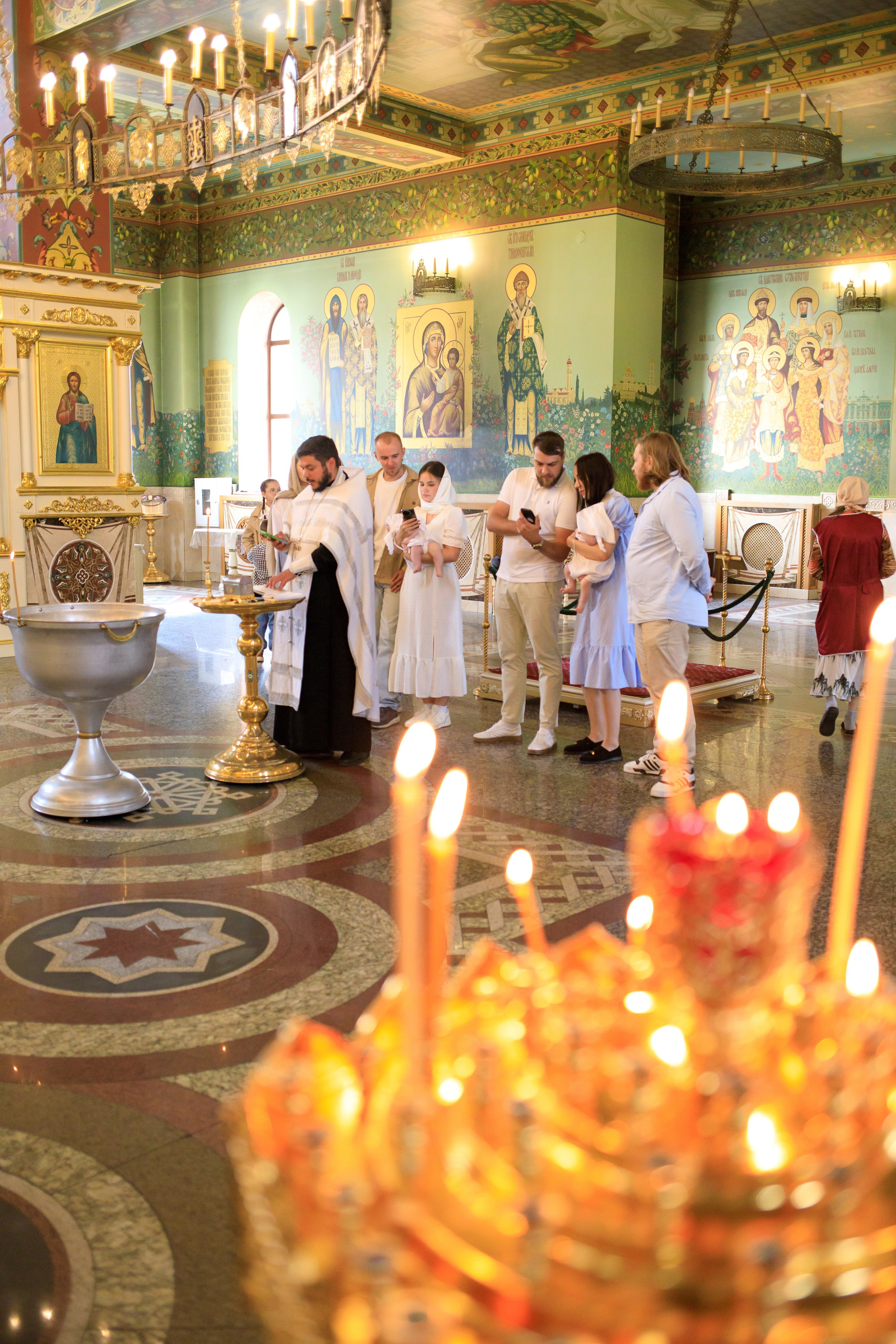 Фотосъёмка таинства крещения и крестин в городах Я фотограф снимающий венчания в городах Минеральные Воды, Пятигорск, Кисловодск, Ессентуки,. Репортажный и свадебный фотограф Пятигорск и КМВ