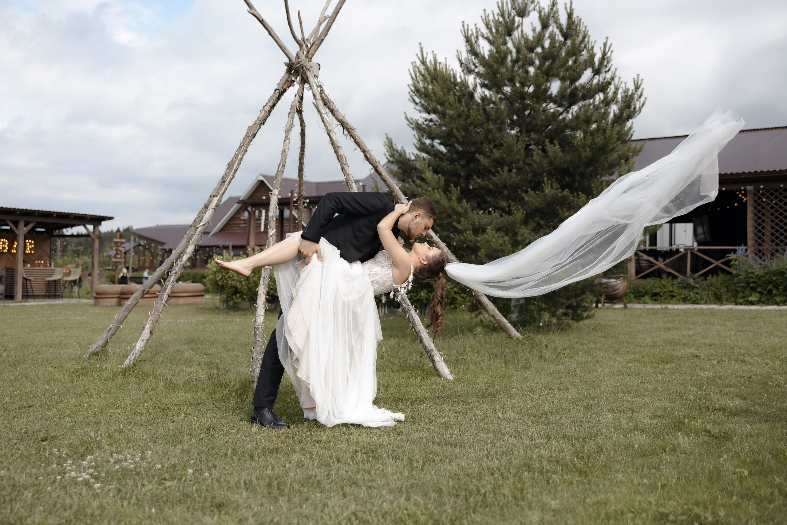 Артем и Вера. Свадебный фотограф и видеограф Юрий и Эля Дубинины