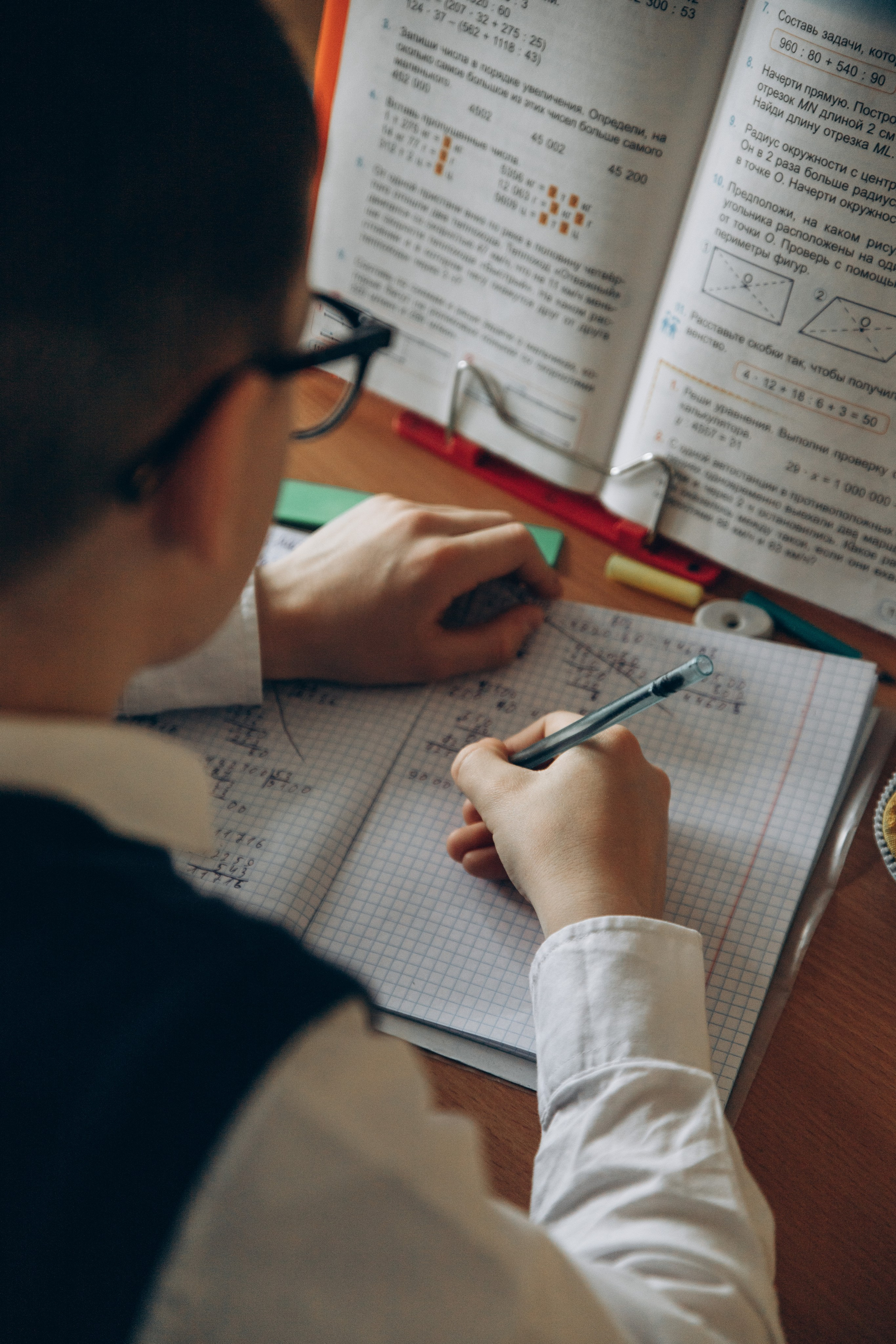 Школьные фотографии могут быть такими. Репортажный и детский фотограф в Минске
