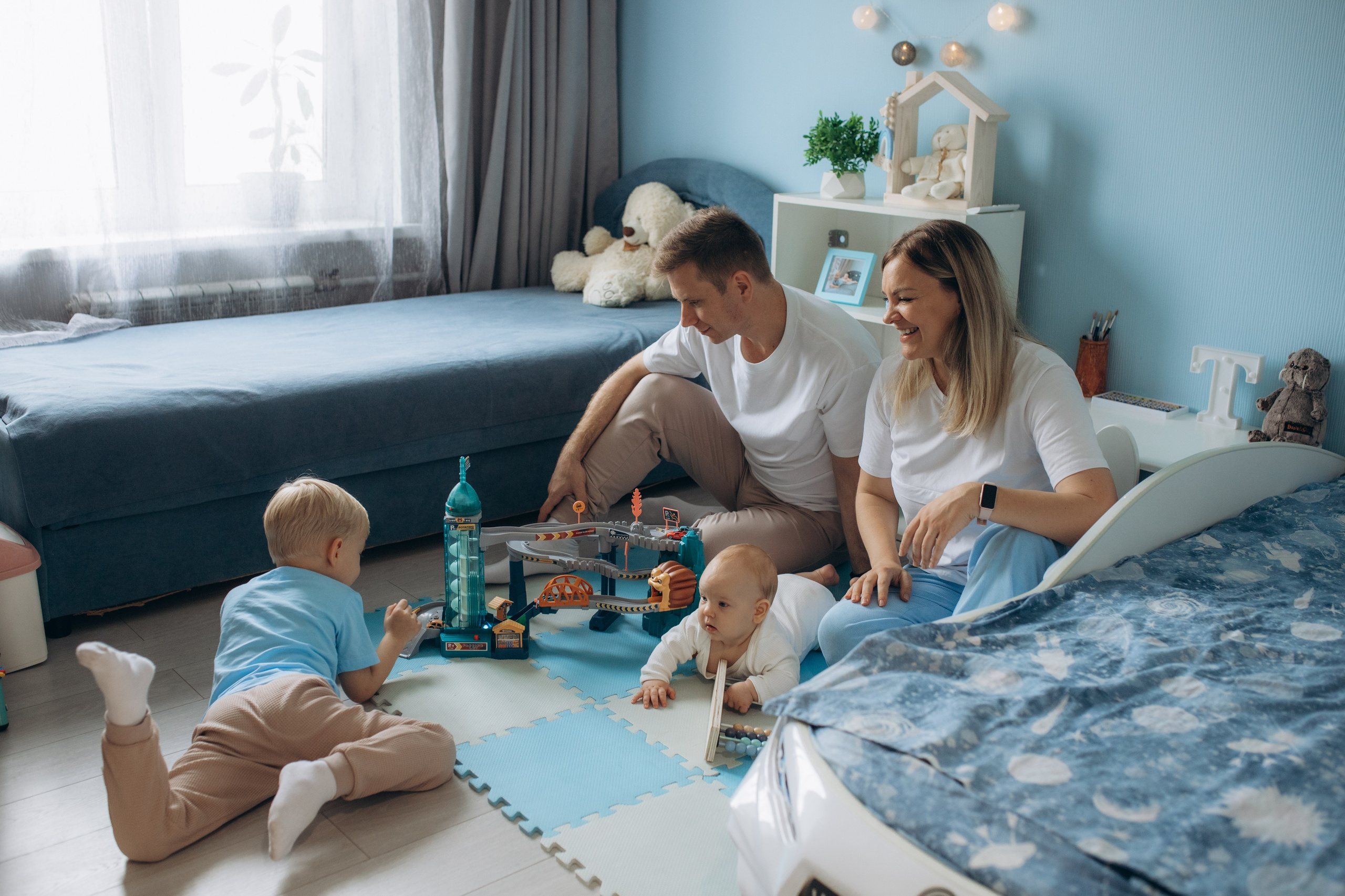 Катя, Денис и малыши. Семейный и домашний фотограф в Москве и МО Королева Валерия