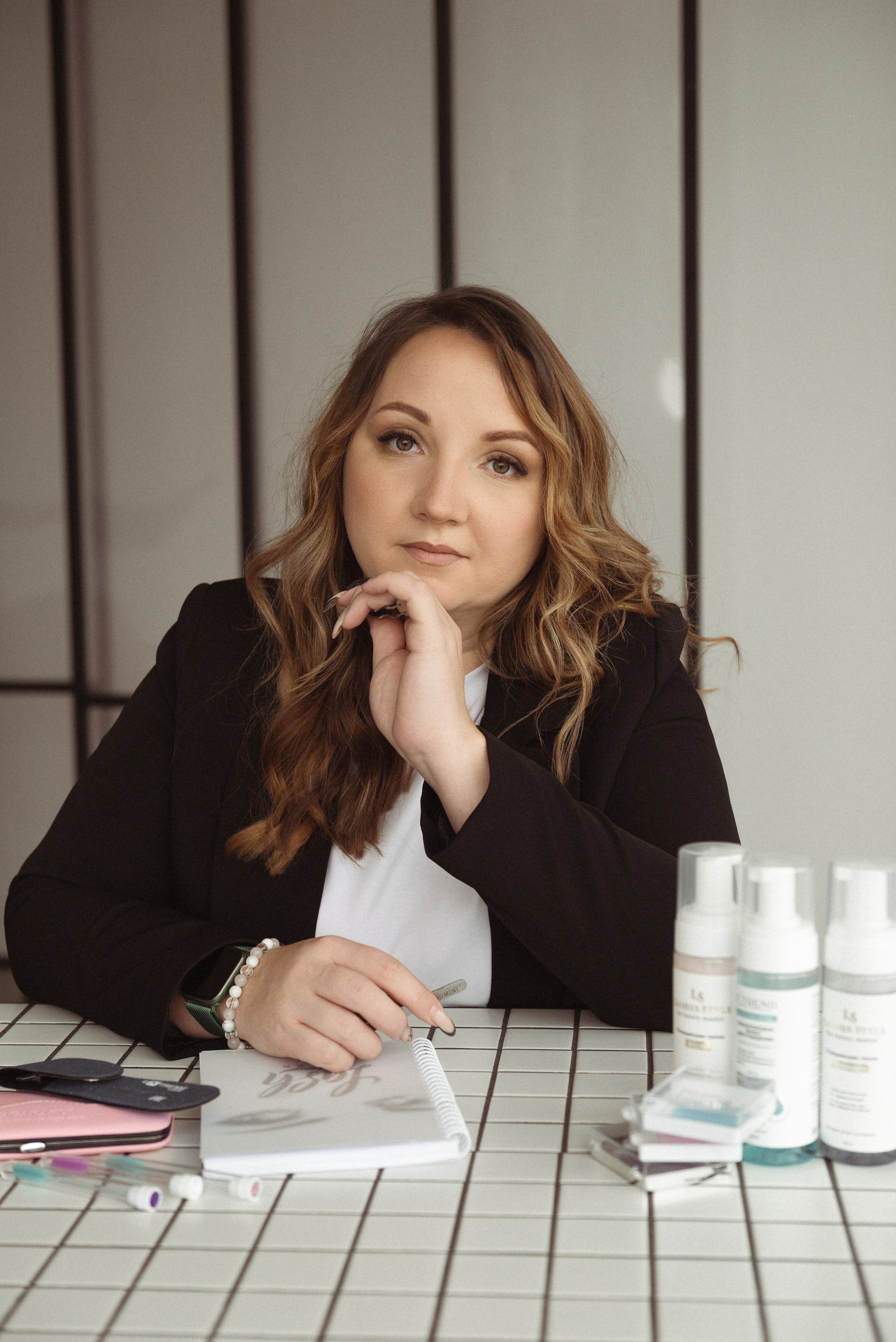 Женя (съемка для блога лэш мастера @_evgeniya_lash_). Фотограф Москва Настя Профотовна. Репортажные, свадебные и контент фотосессии