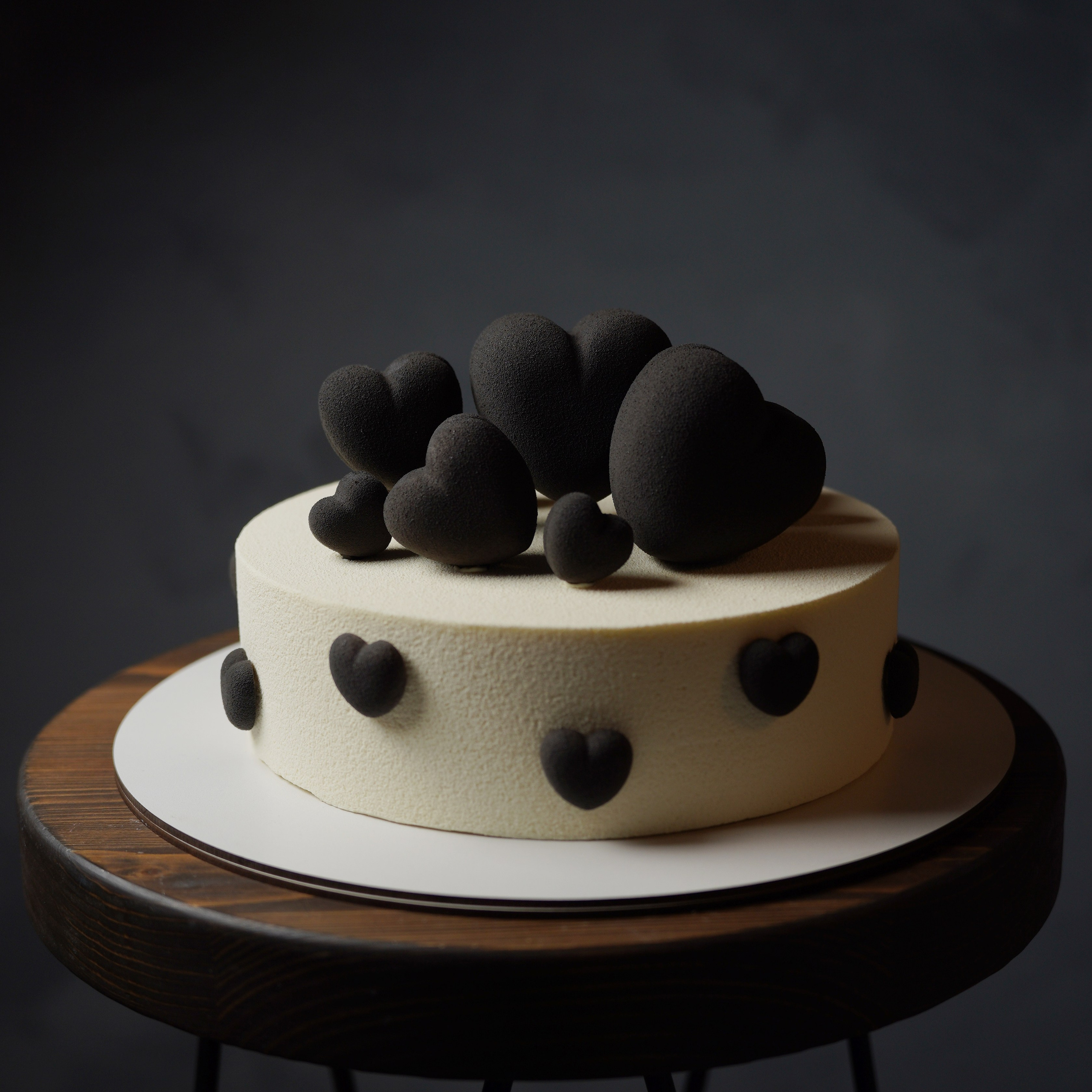 Варианты муссовых тортов про любовь. Кондитер Наталья Ташматова