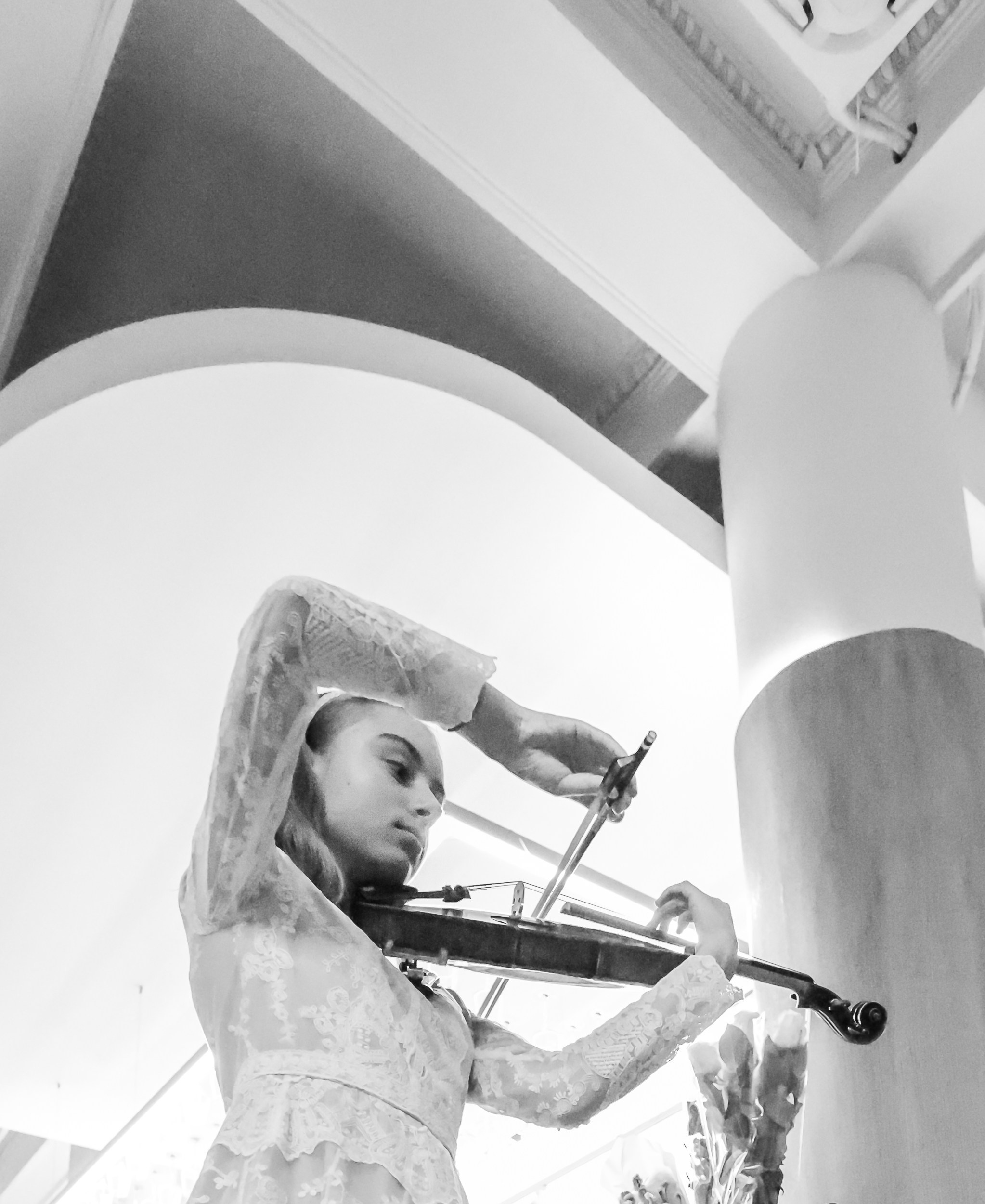 Фотография о музыке, музыкантах и их руках, магию создающих. Репортажный, архитектурный, театральный и файн-арт фотограф Лена Мельникова в Москве