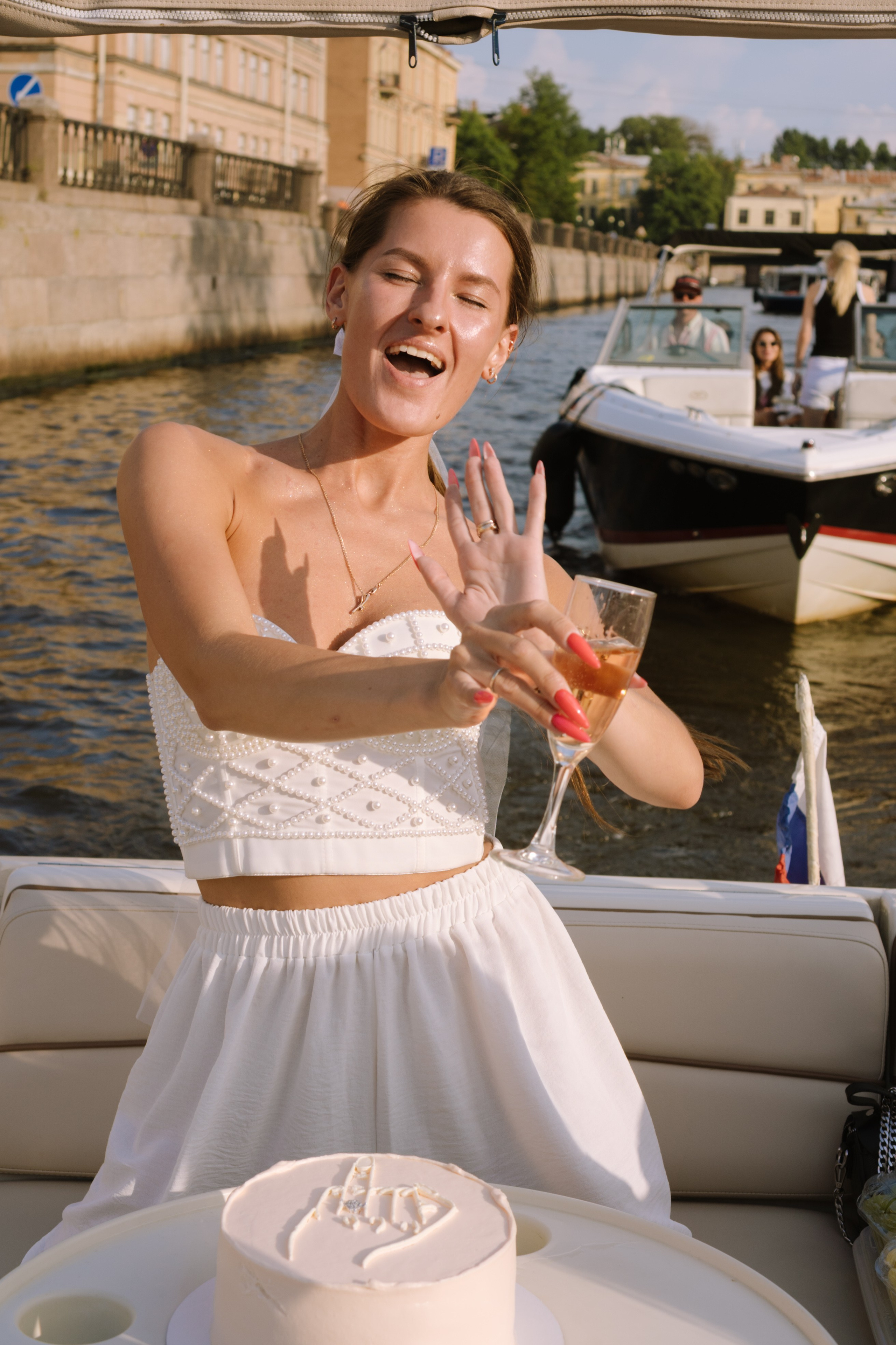 ДЕВИЧНИК НА КАТЕРЕ. Профессиональный фотограф, Санкт-Петербург — Виктория Богомолова