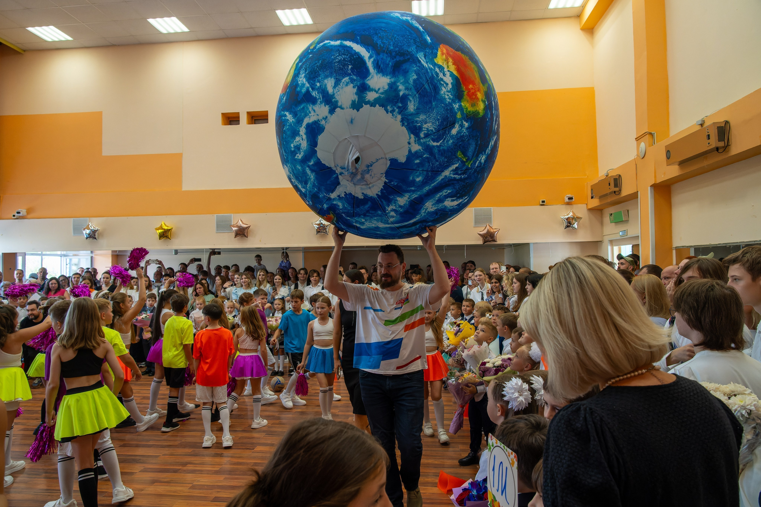 Фотосъёмка 1 сентября, последний звонок, выпускной. «Студия DRONAVT`s» — видеосъёмка и фотография г. Москва
