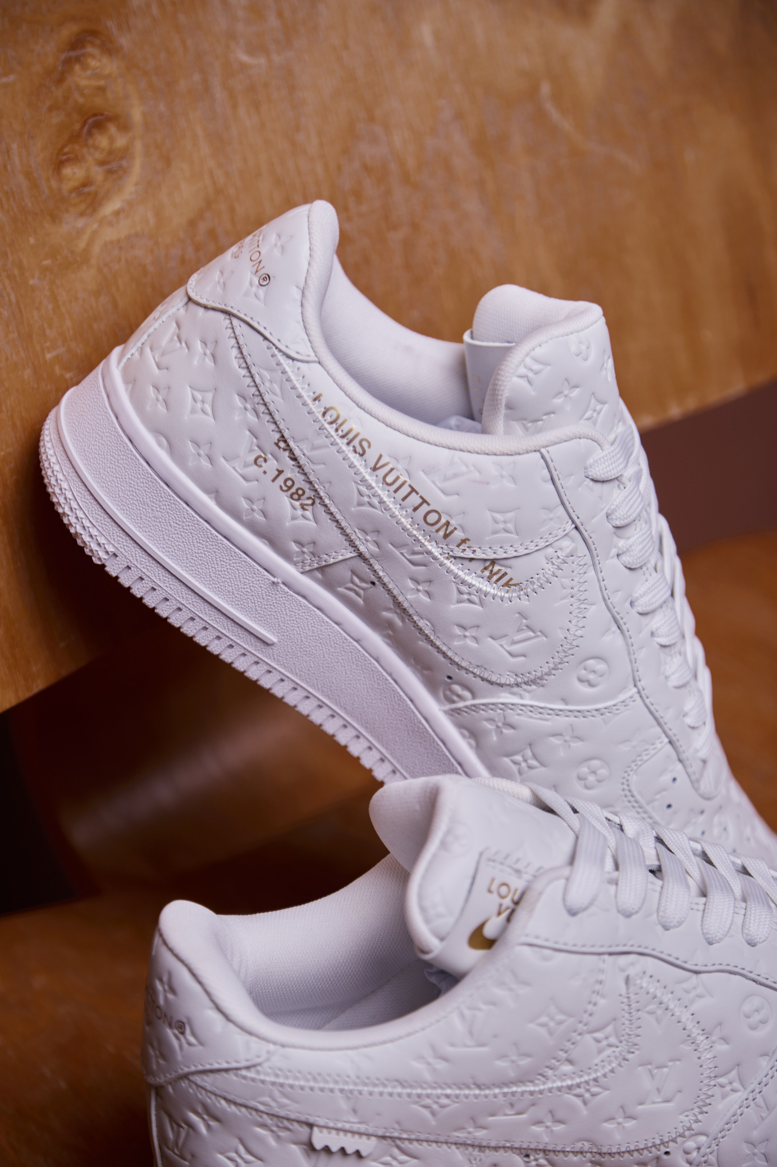 Магазин кроссовок PRICE POINT. Фоттéтика / фотоагентство в москве / фотограф москва