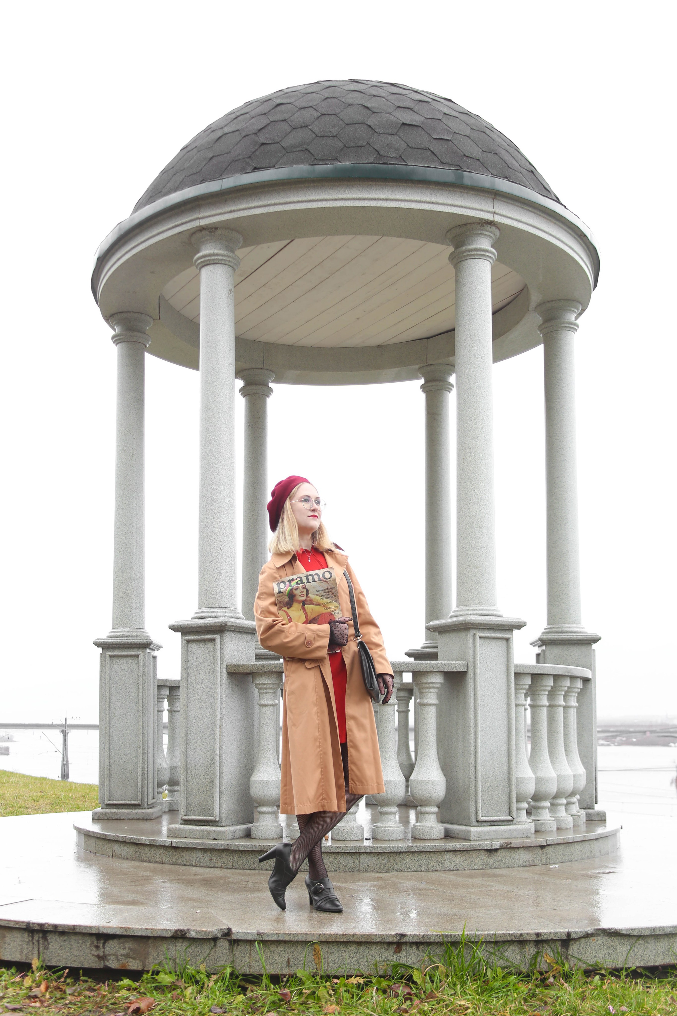 Маша на набережной. Фотограф Пермь. Фотосессия в фотостудии Перми и на свежем воздухе