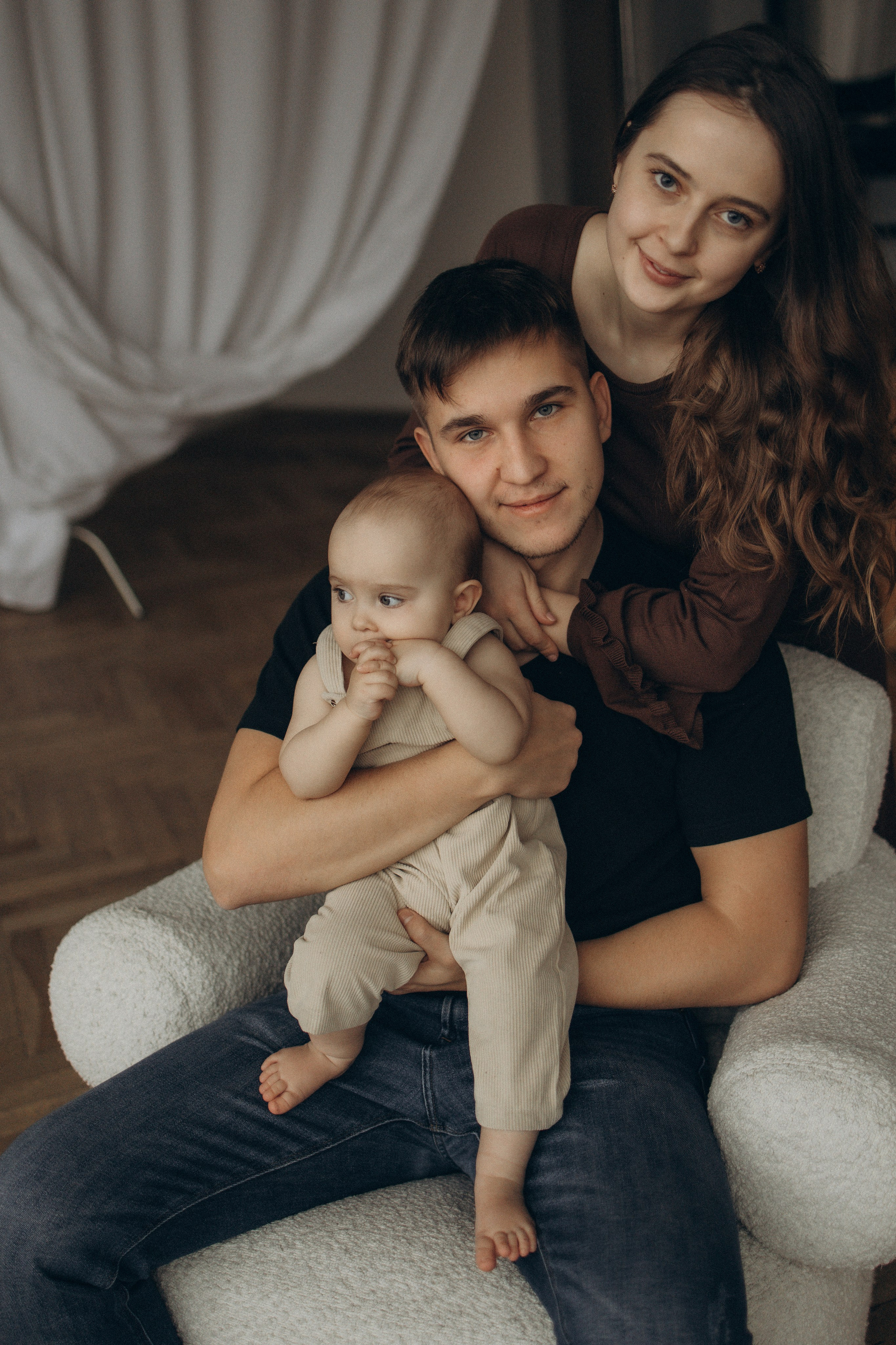 Настя, Никита и малышка Мира. Фотокарточки о вас и о большой любви!