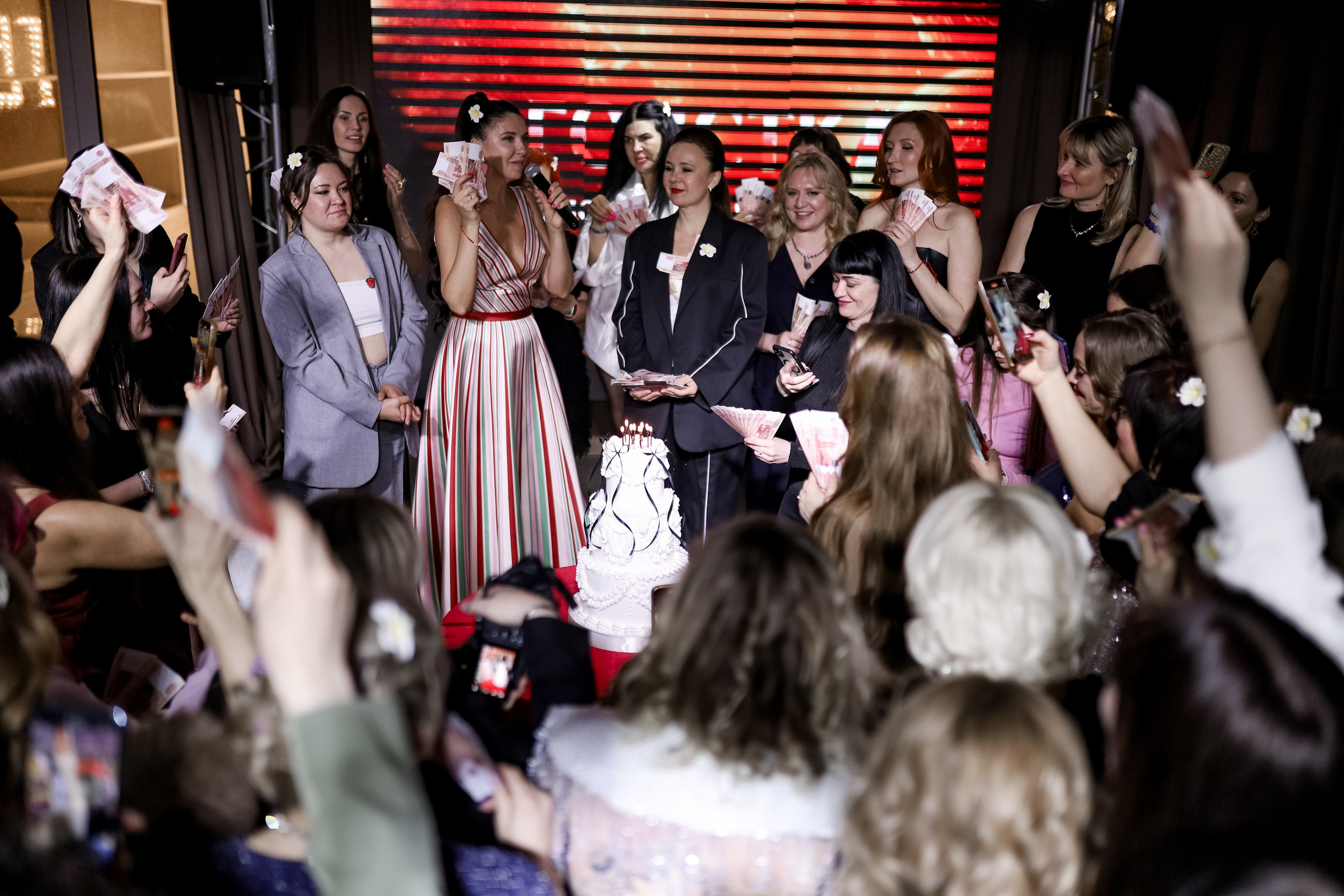 Роскошный вечер Наталии Карамянц