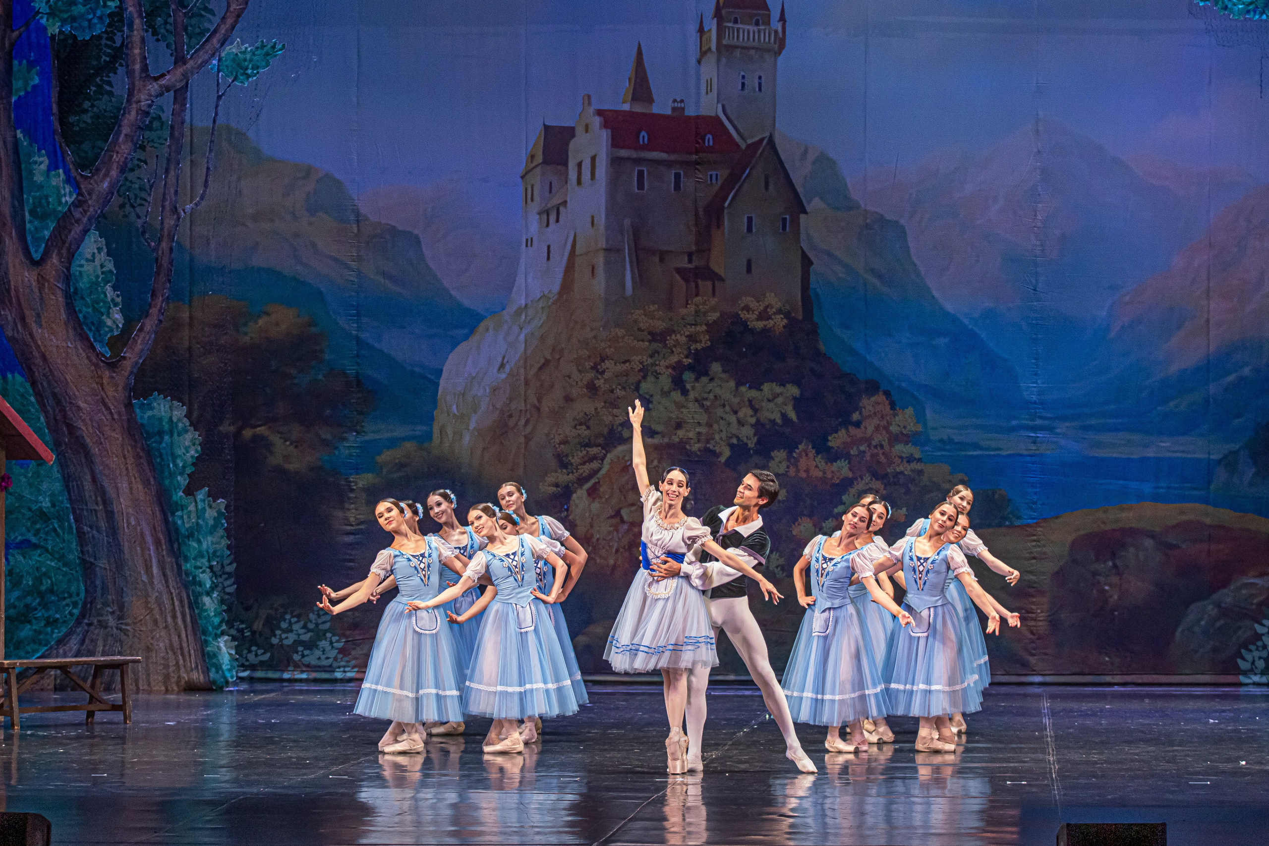 Жизель балет Марийского театра оперы и балета на сцене Зимнего театра. Фотограф в Сочи Юрий Шептаев