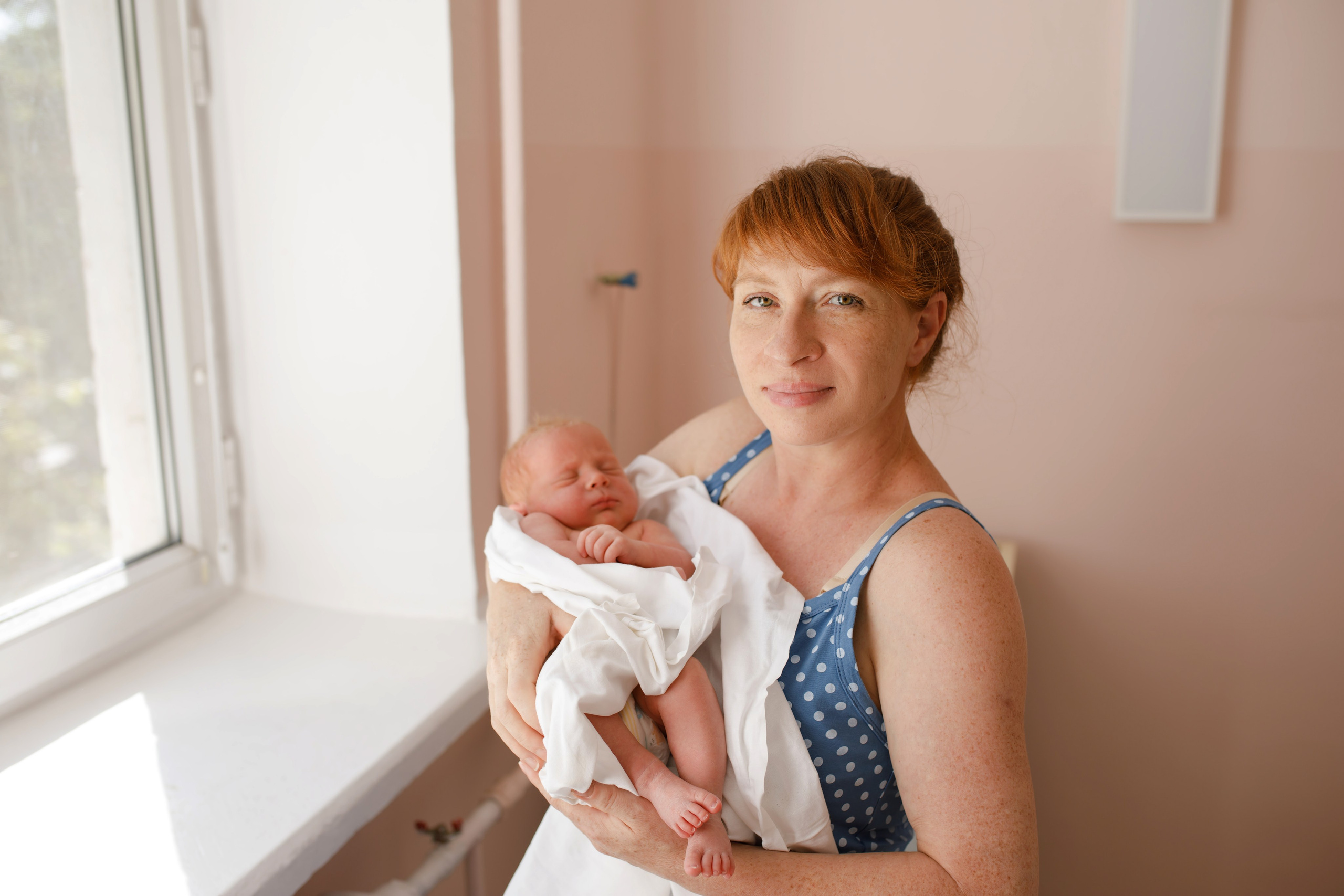 Фотосессия в палате. Фотограф новорожденных Ростов-на-Дону