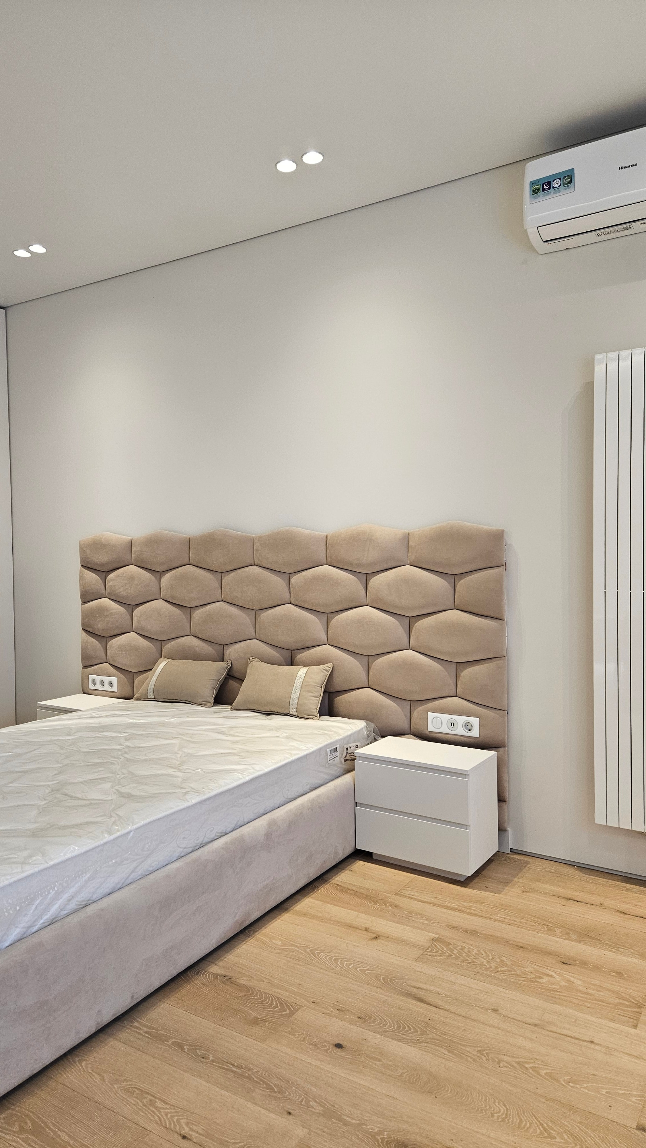 Диван на заказ Изготовление мягкой мебели. Студия интерьерных решений SUNHOUSE. Натяжные потолки, шторы, текстиль