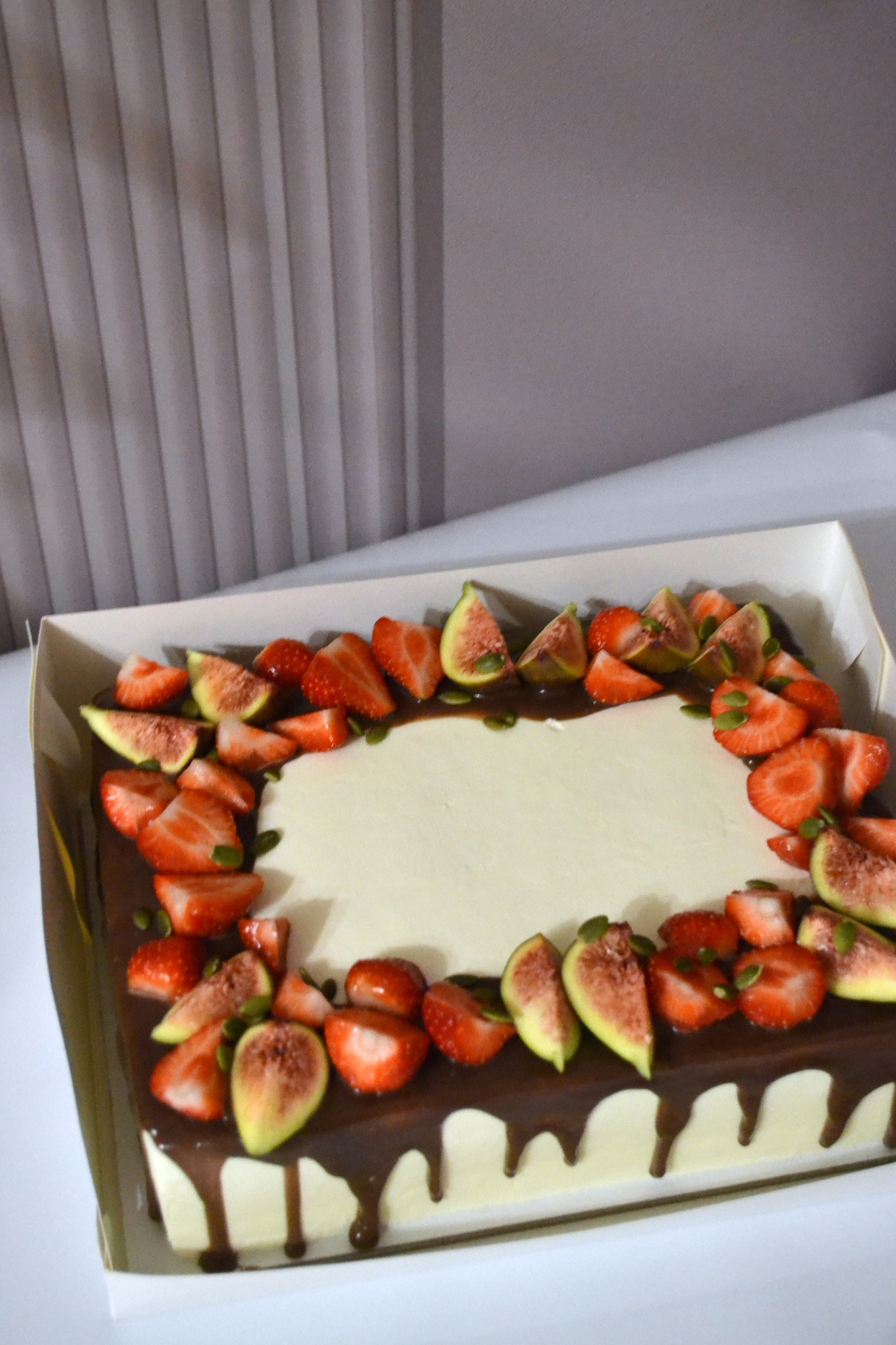 Корпоративные заказы. Семейная кондитерская. Торты и десерты на заказ в Москве и области