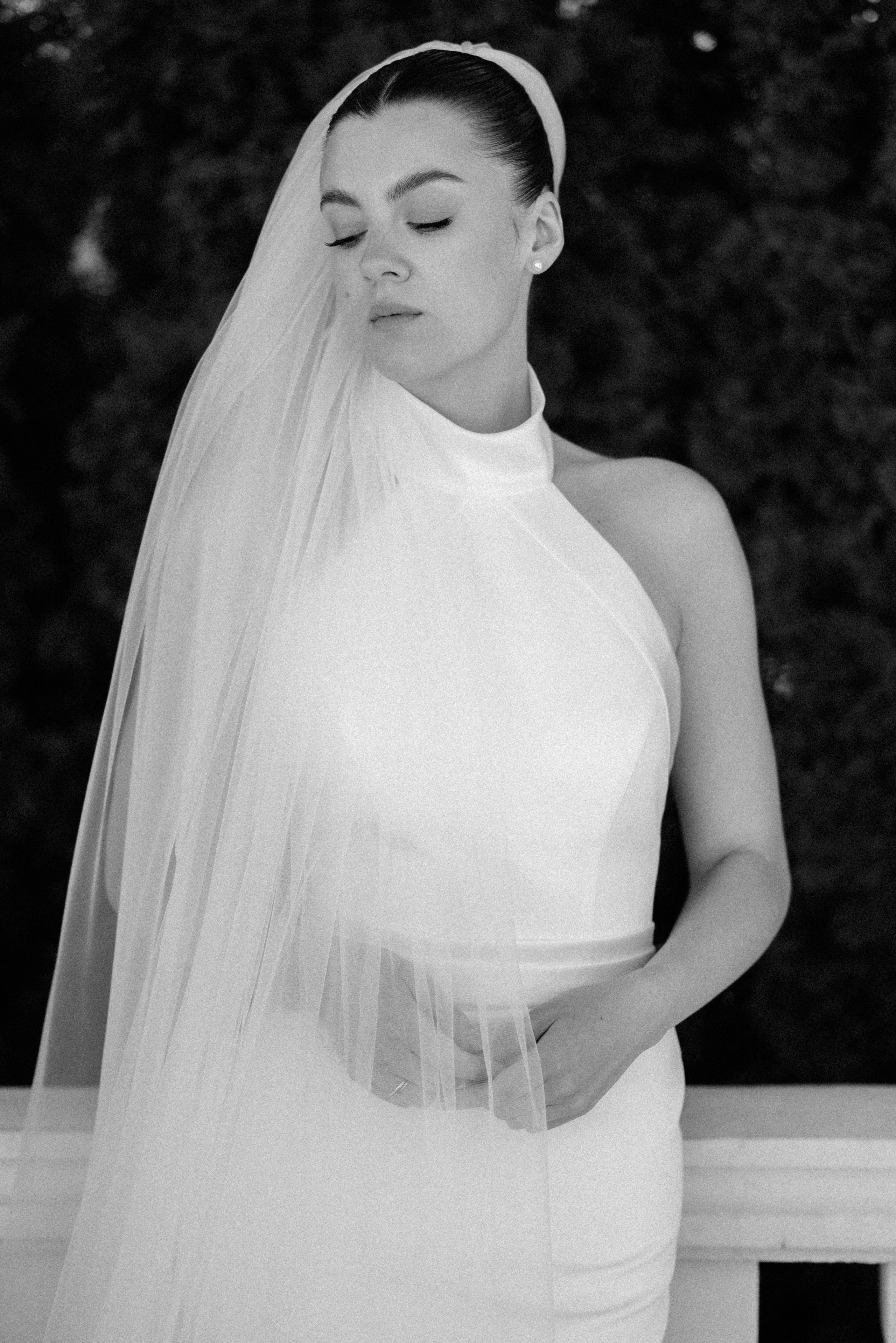 Wedding day in VERSAL PARK. Wedding PHOTOGRAPHER Andrew Vnukov