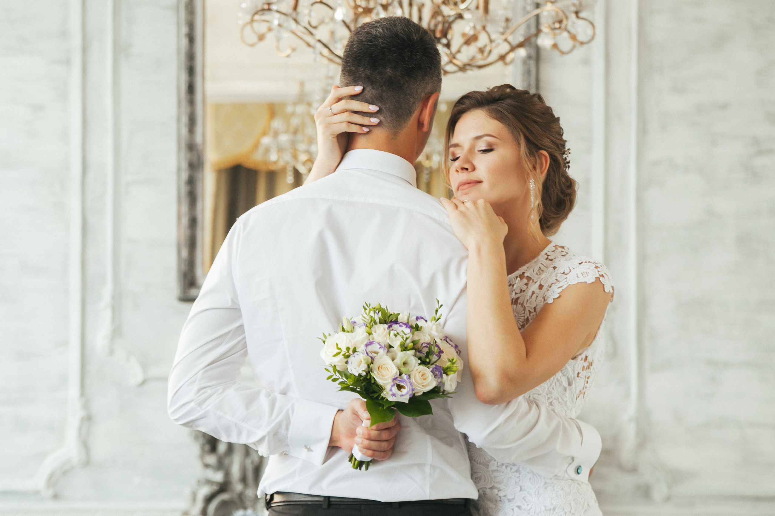 свадебный торт заказать, свадебный букет купить, костюм для жениха на свадьбу, свадебный салон спб, бутоньерка на свадьбу, где провести свадьбу в спб