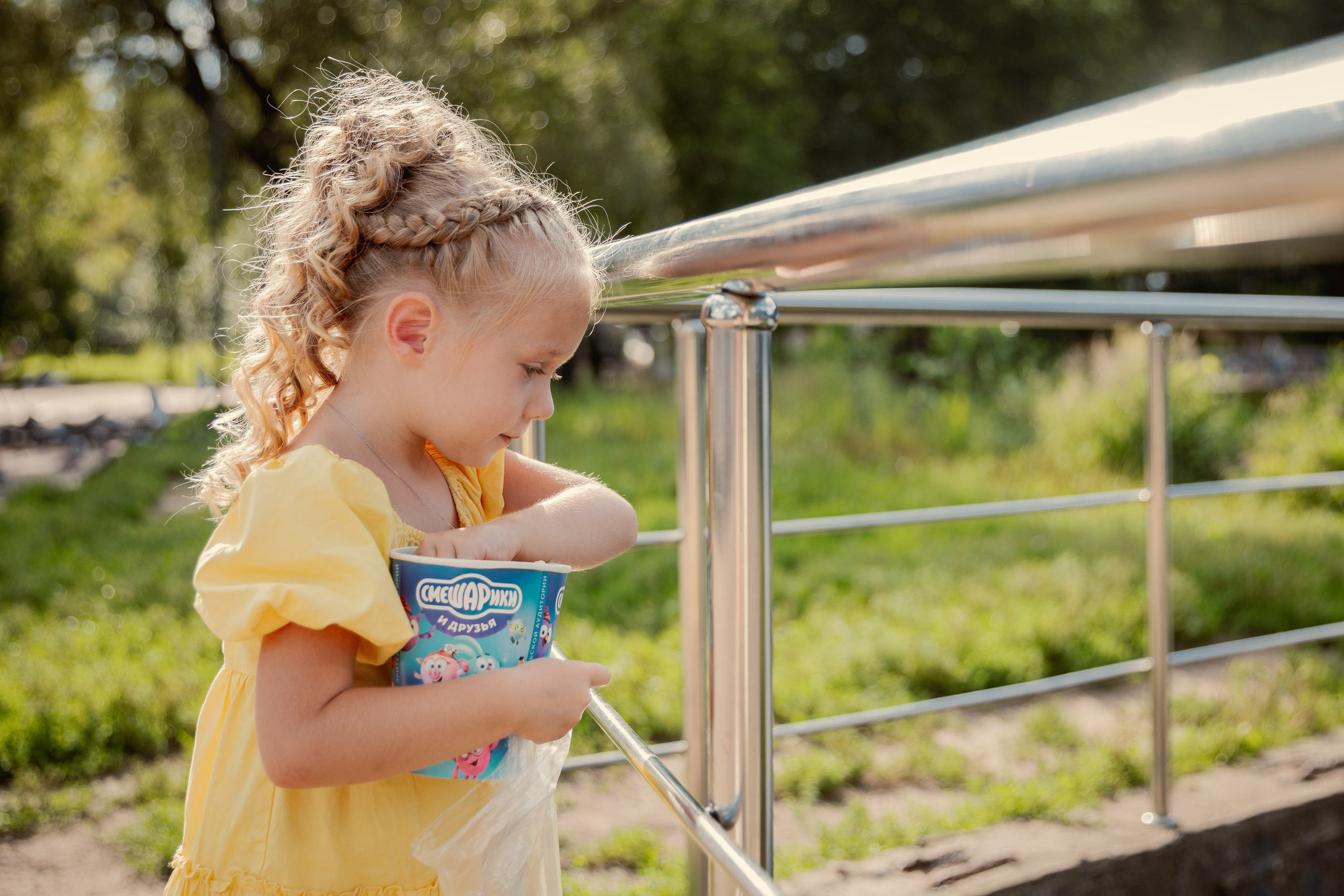 Мама и дочка на прогулке. Индивидуальный и семейный фотограф Ирина Москвичёва