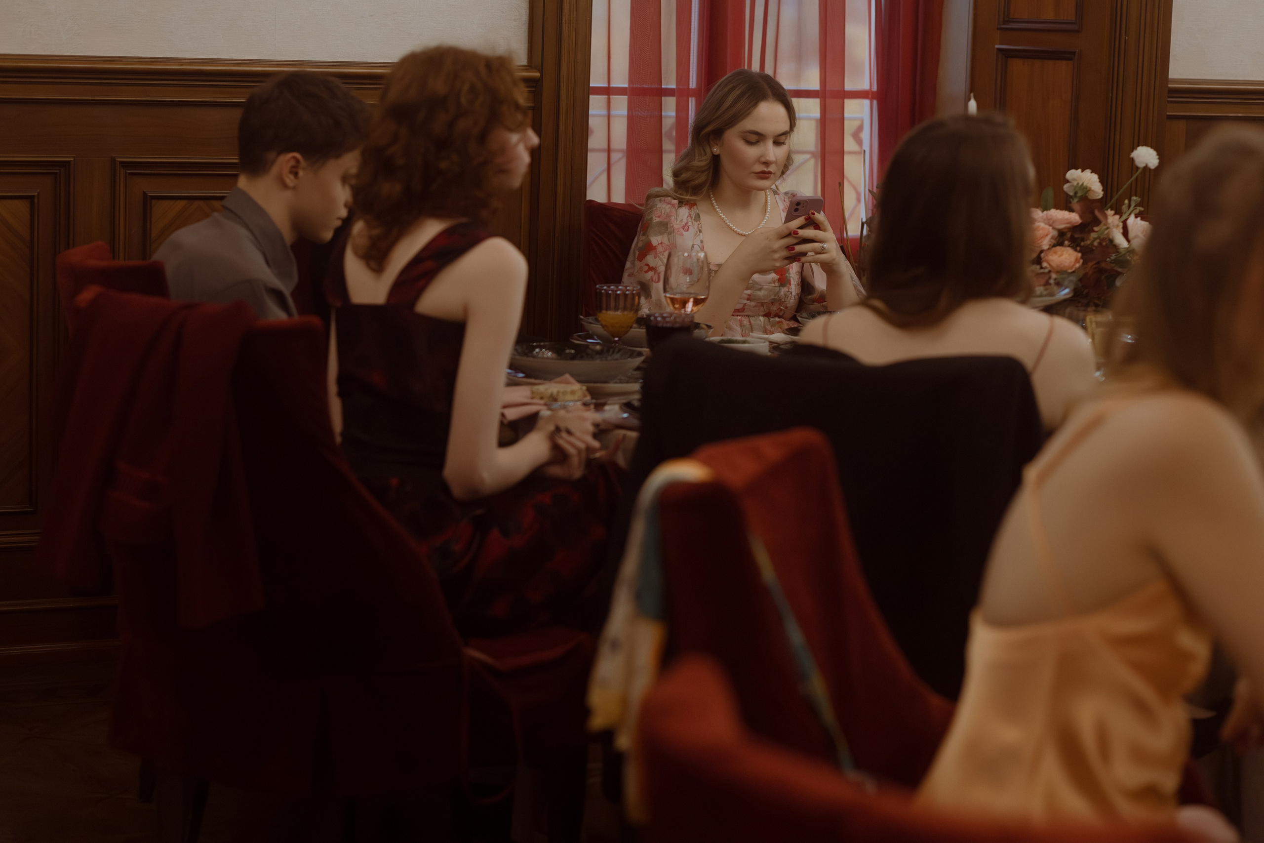 Welcome back to your own dinner party. Фотограф Лия Козловская Минск