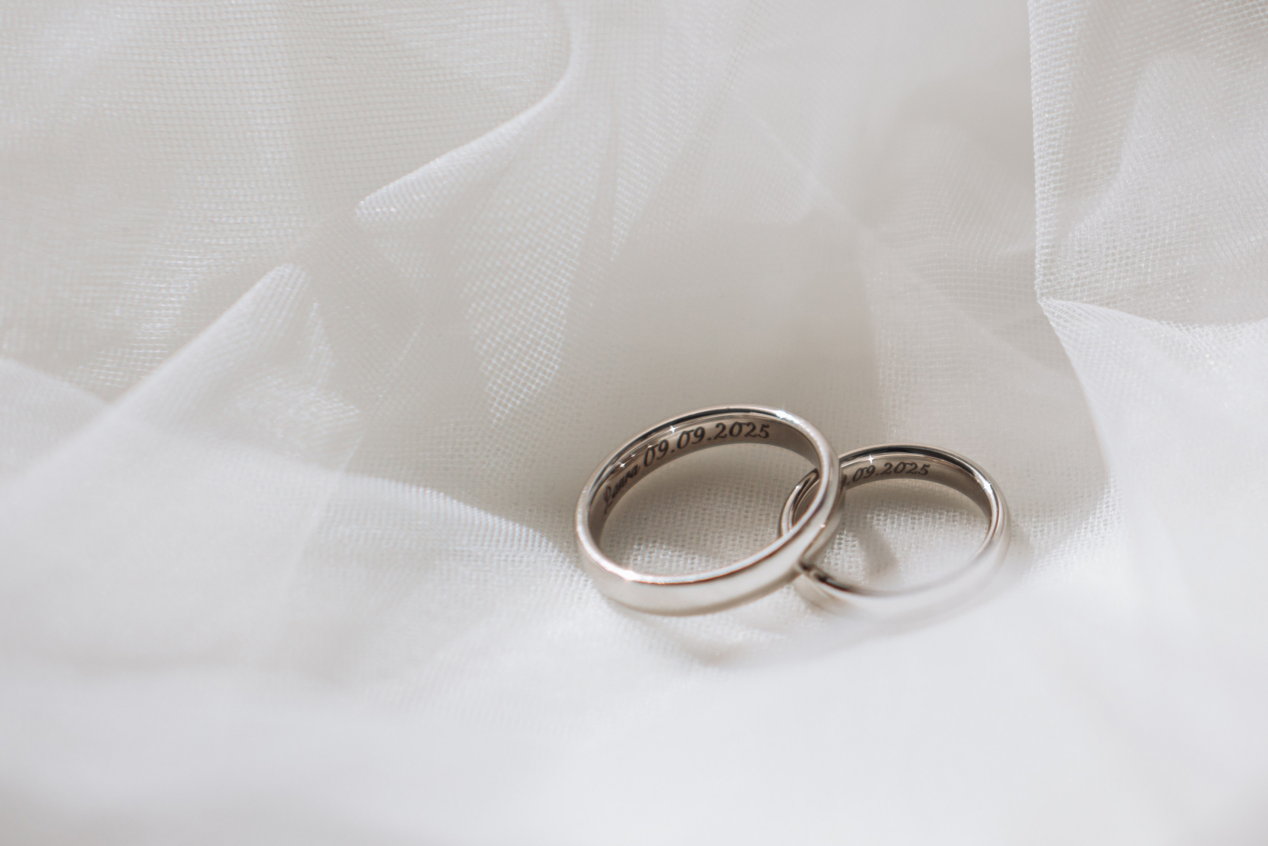 Jonas & Laura. Photographer Cologne Bonn Europe Anna Ketova