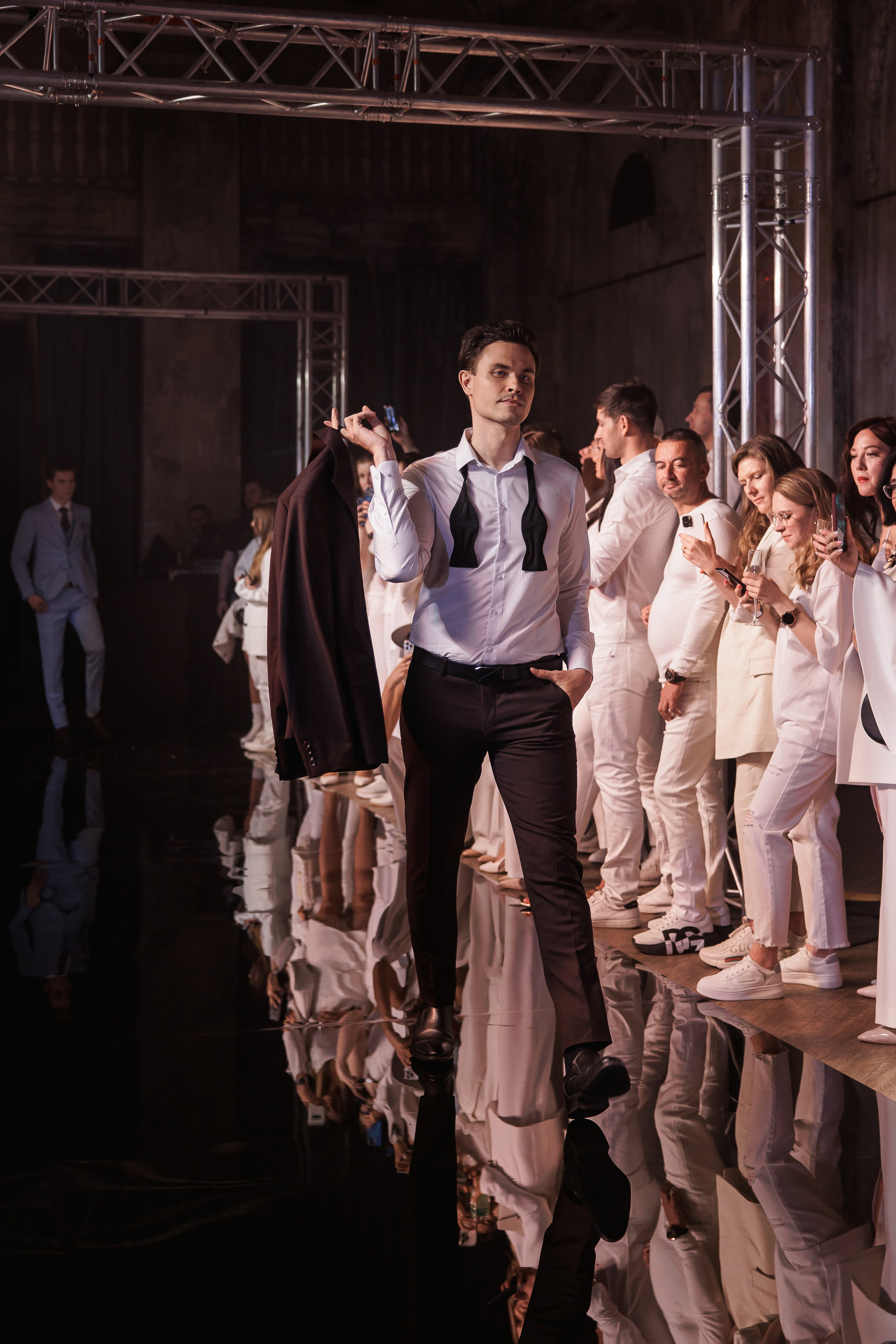 Показ NOVI&NOVIKOV