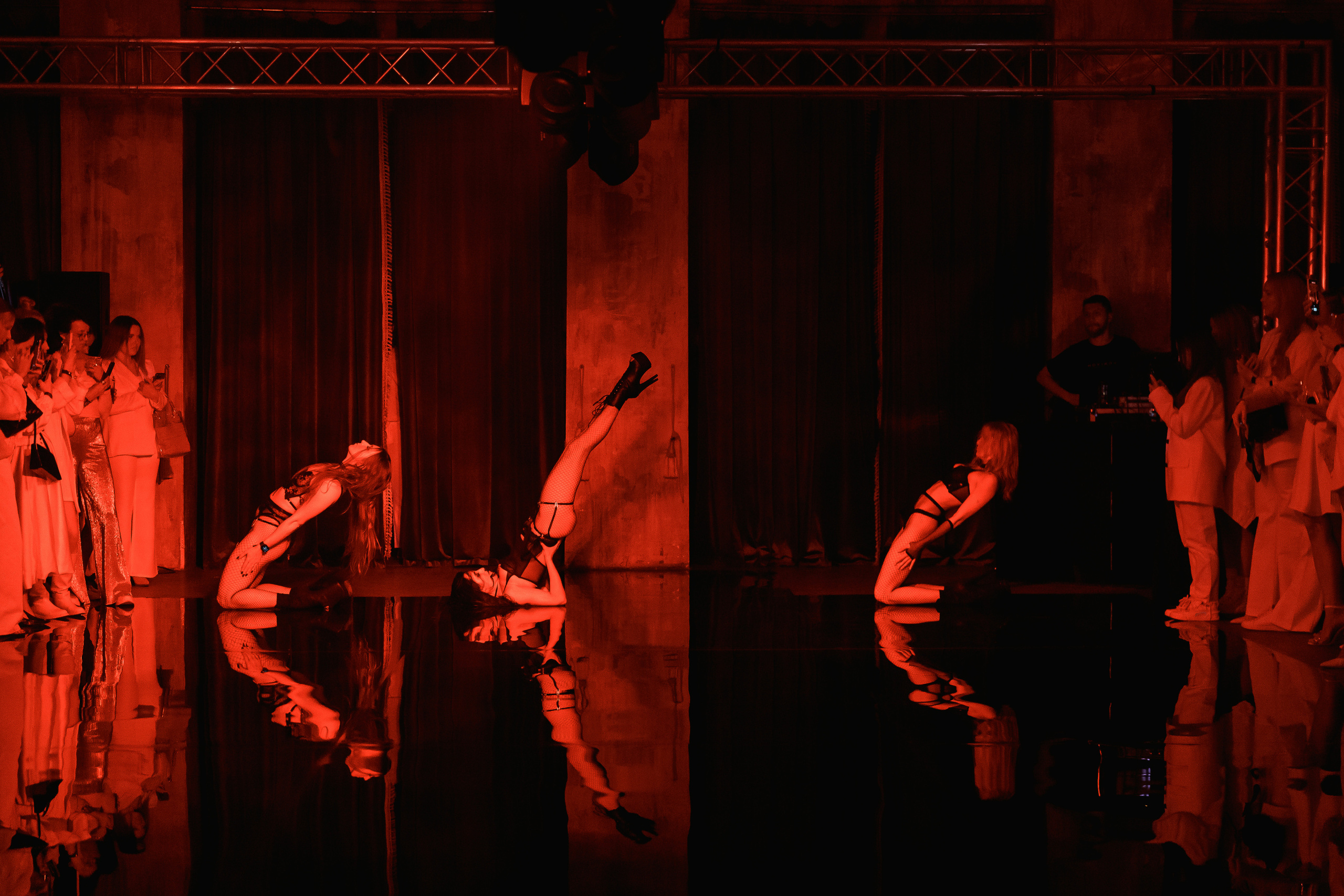 Показ NOVI&NOVIKOV