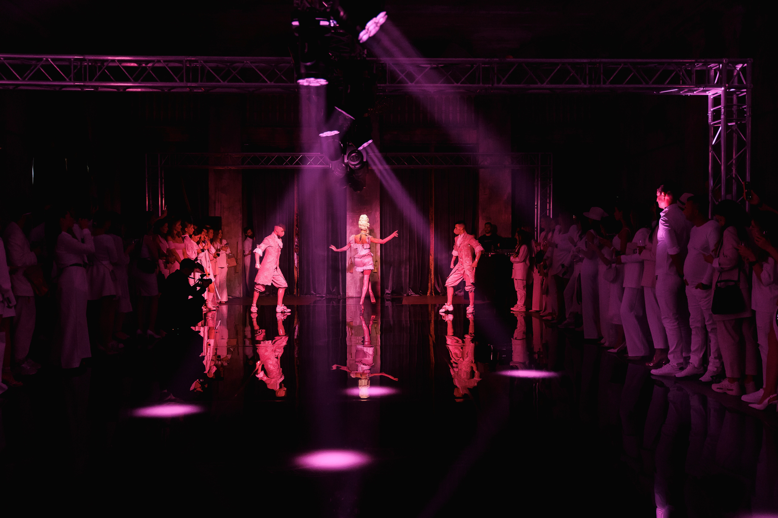 Показ NOVI&NOVIKOV