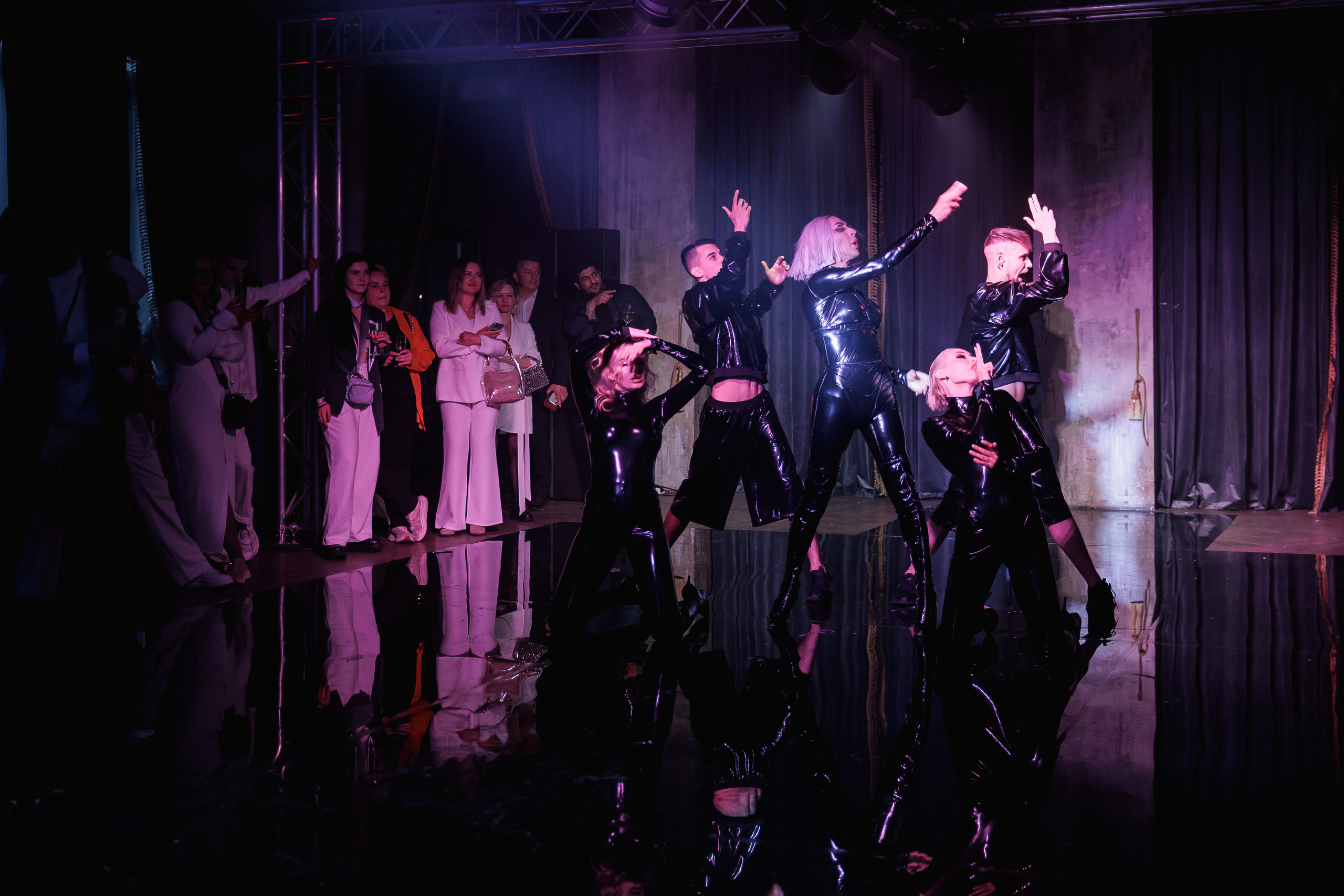 Показ NOVI&NOVIKOV