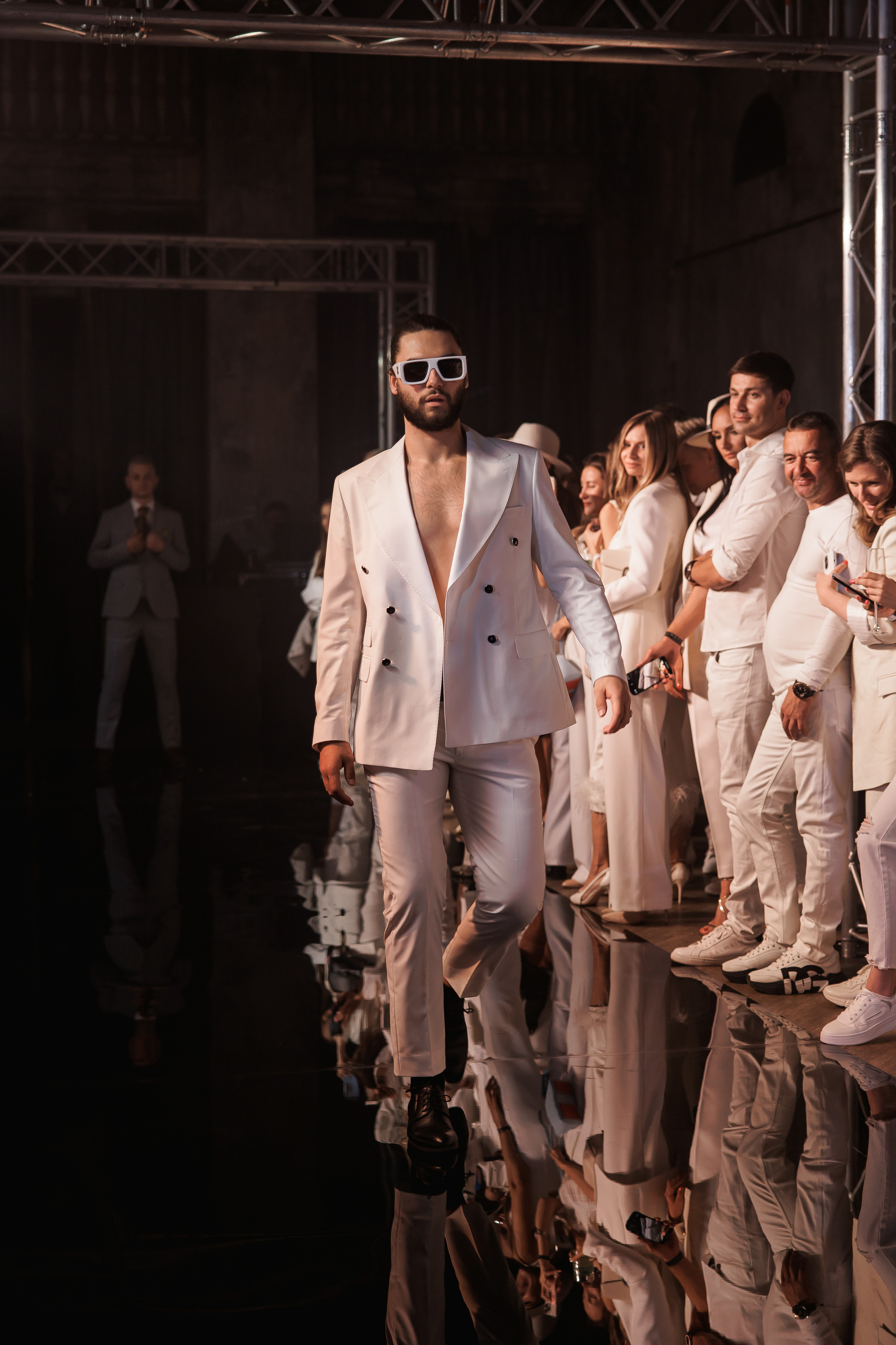 Показ NOVI&NOVIKOV