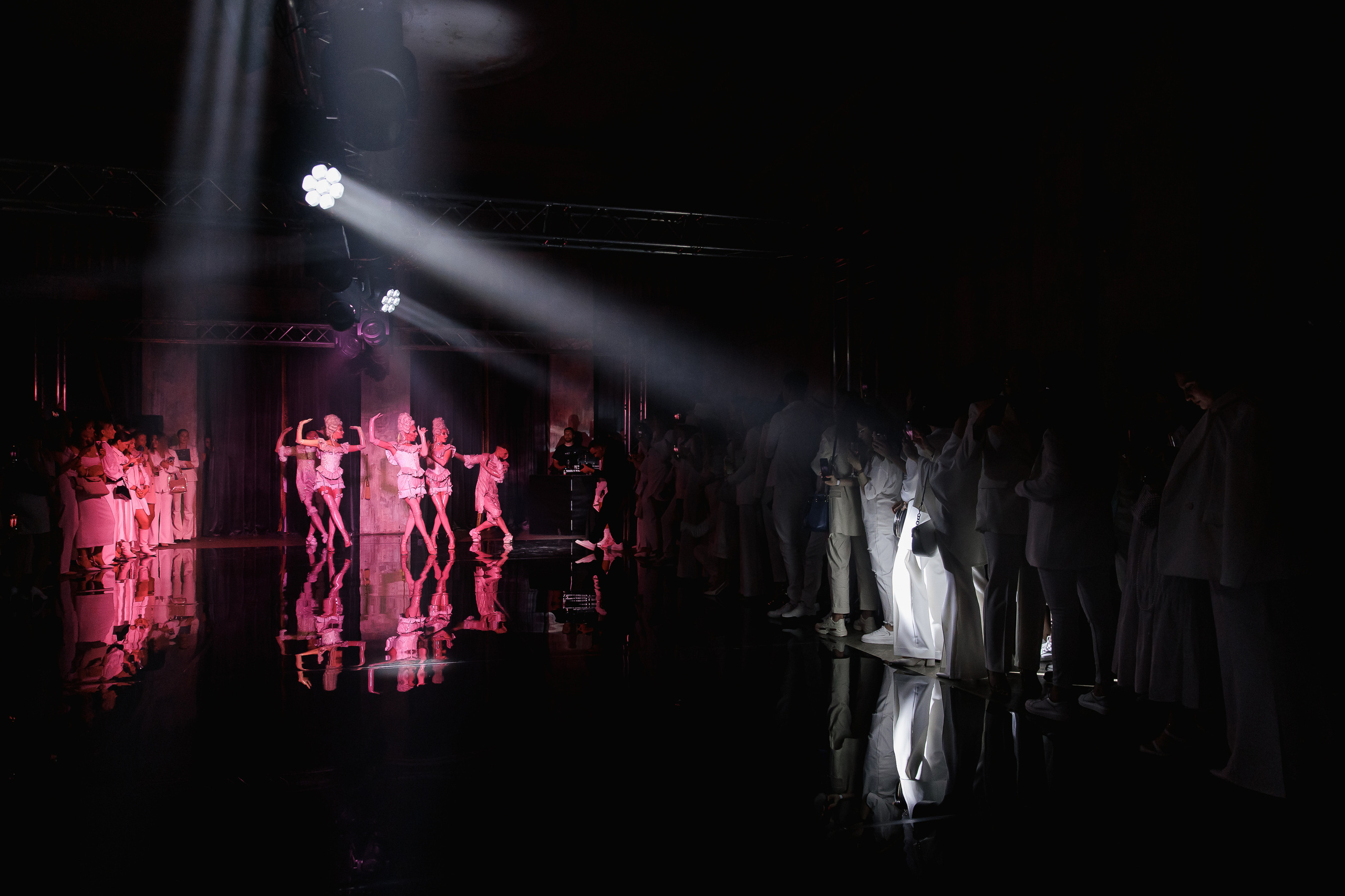 Показ NOVI&NOVIKOV