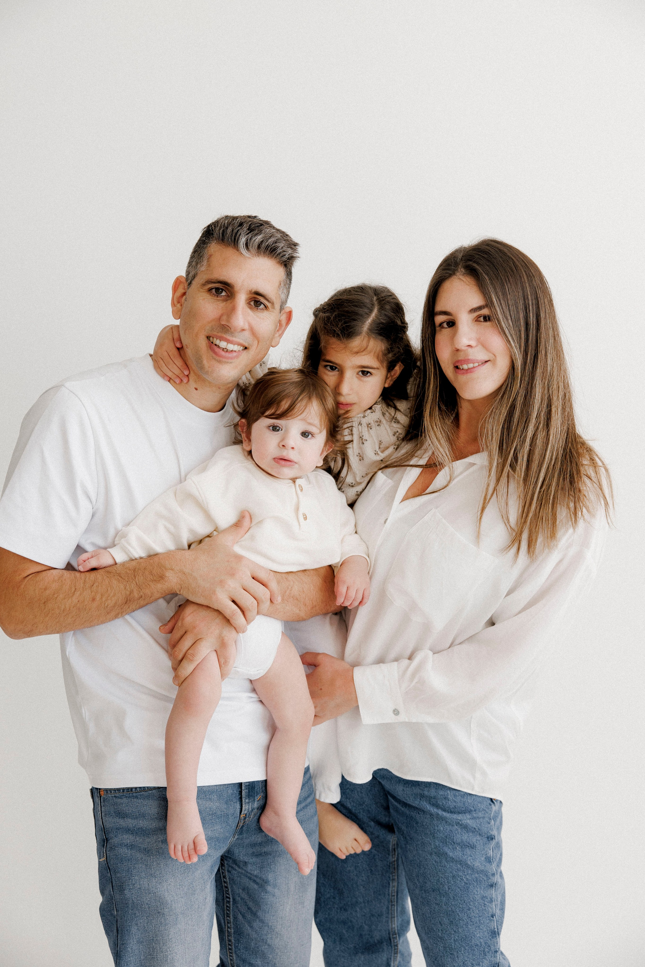 One year inside the White studio. Wedding and family photographer