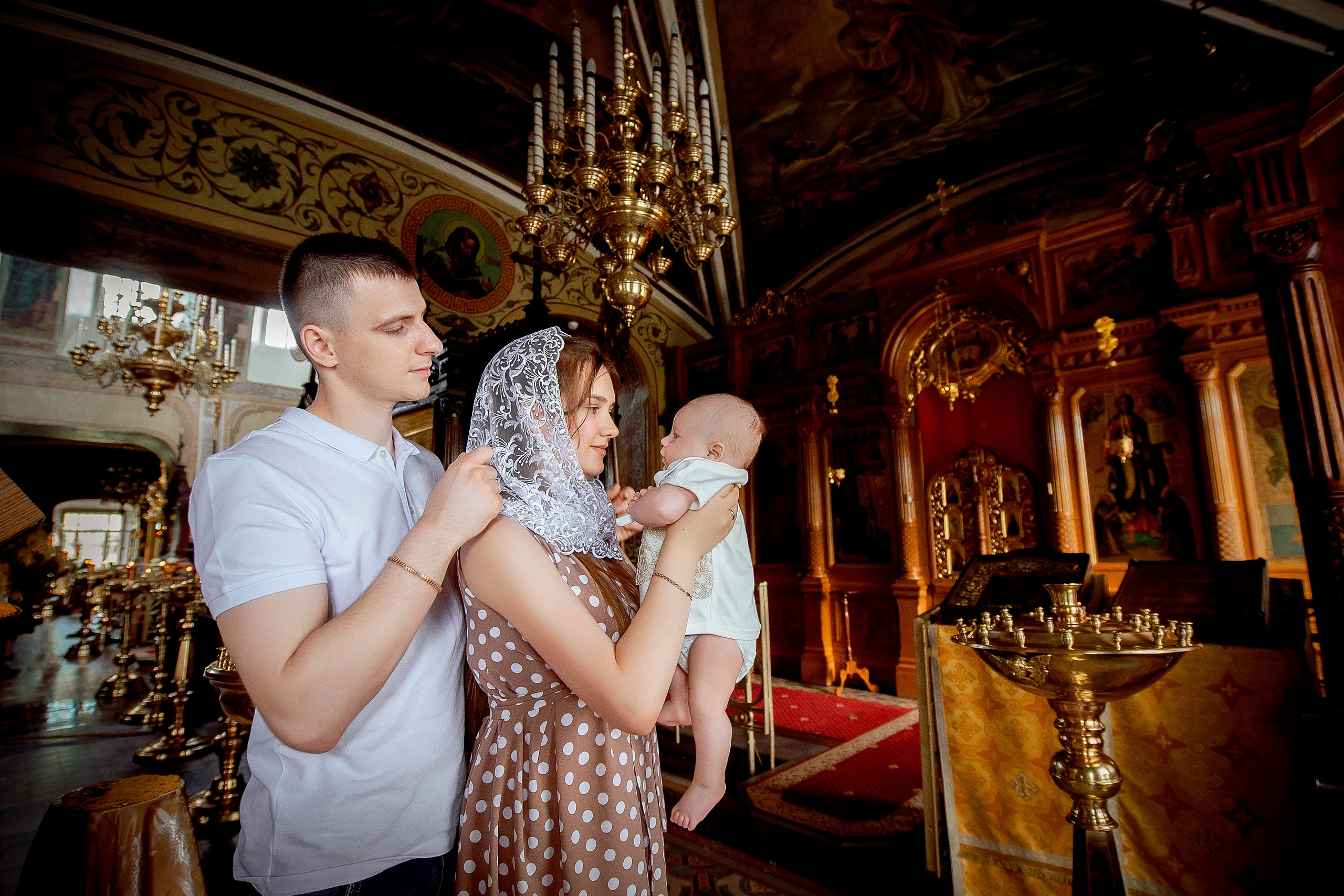 Фотосъемка крещения в Пушкино. Свадебный и семейный фотограф Виктория Носачёва. Щелково, Москва и МО