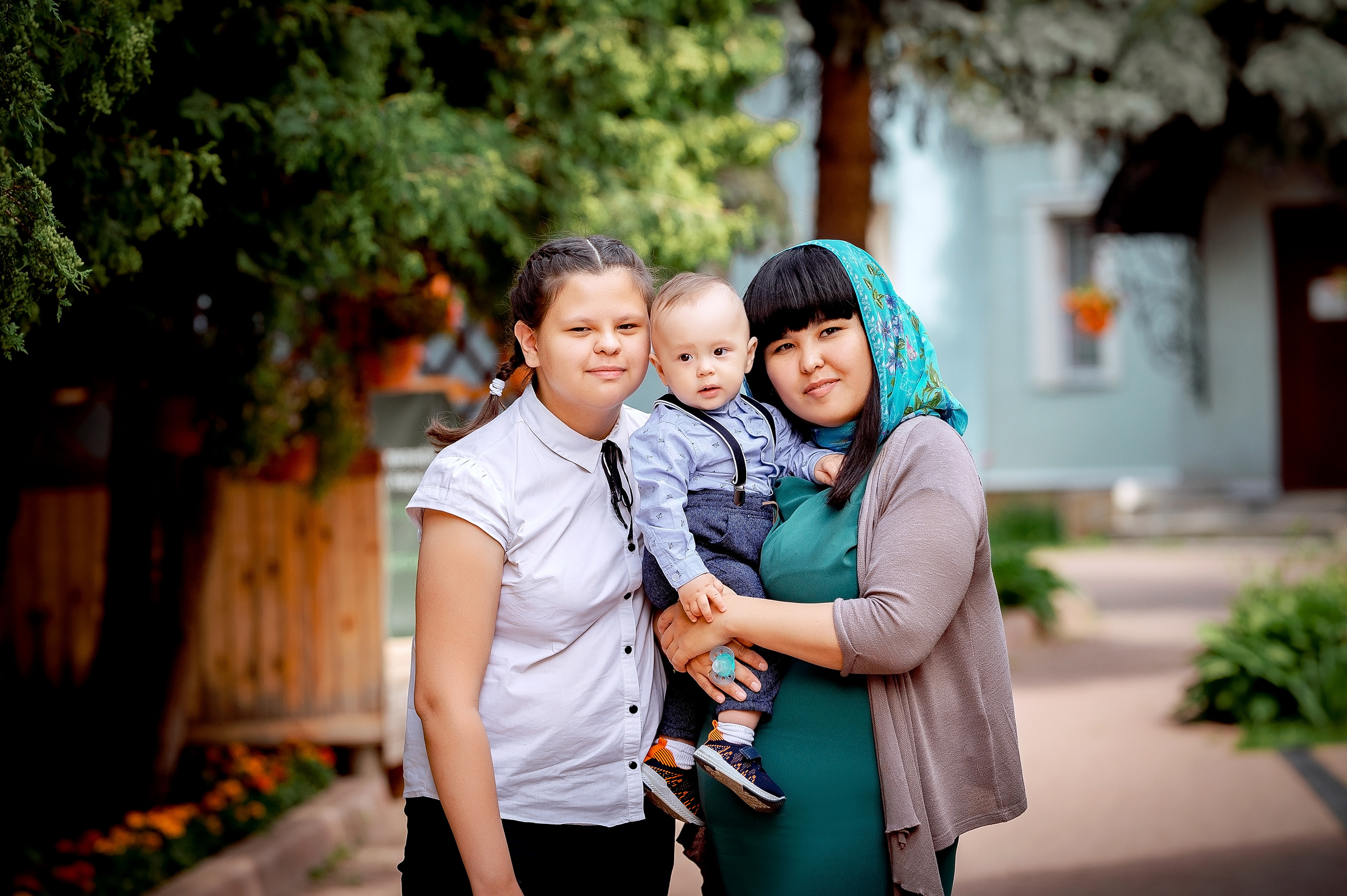 Фотосъемка крещения в Образцово в Щелково. Свадебный и семейный фотограф Виктория Носачёва. Щелково, Москва и МО