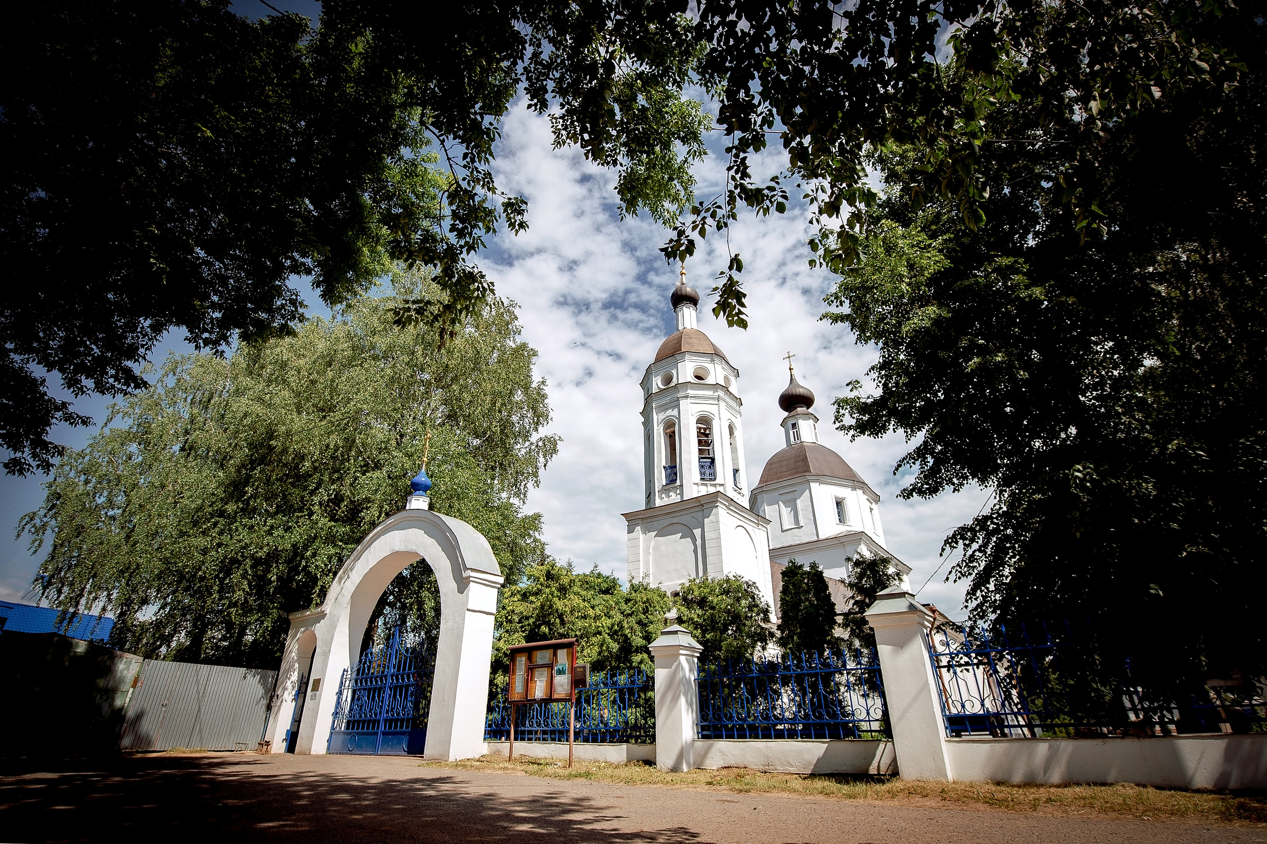 Фотосъемка крещения в Образцово. Свадебный и семейный фотограф Виктория Носачёва. Щелково, Москва и МО