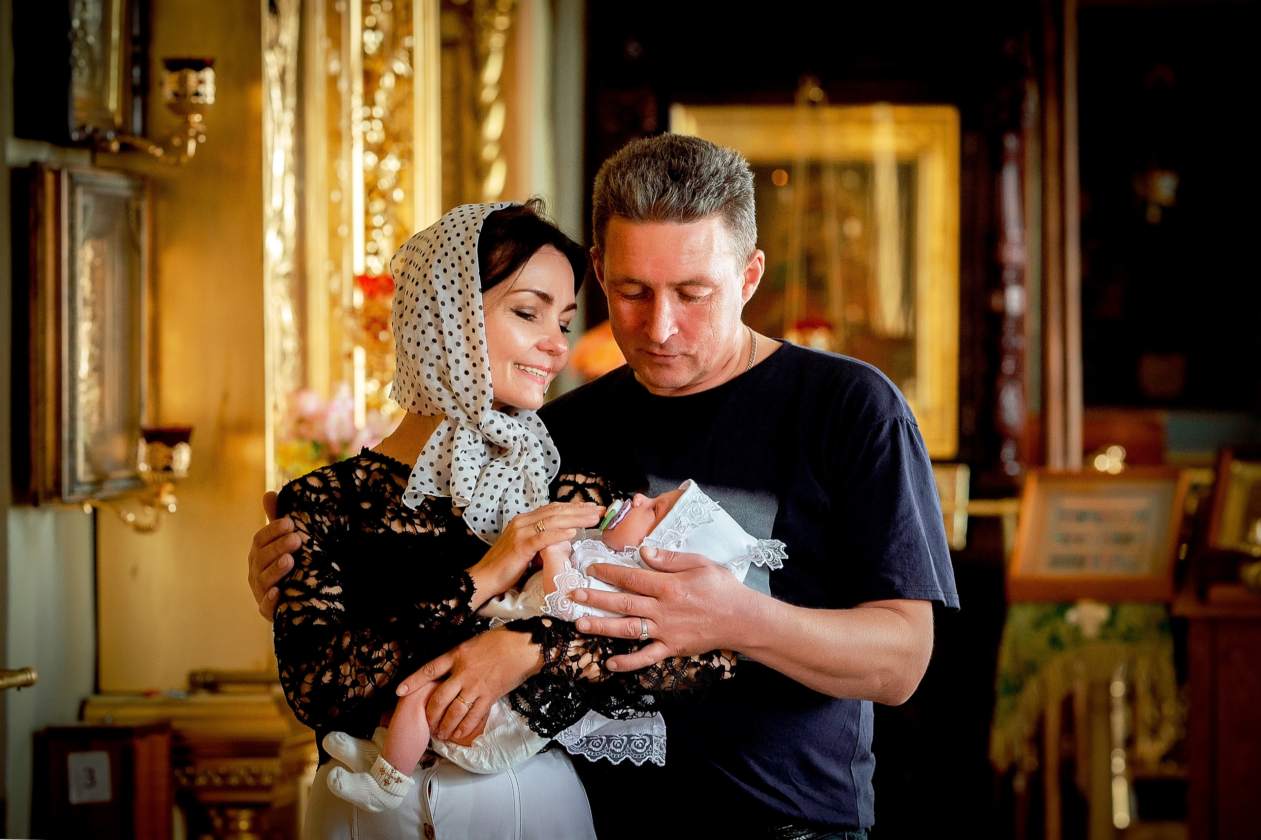 Фотосъемка крещения в Образцово. Свадебный и семейный фотограф Виктория Носачёва. Щелково, Москва и МО