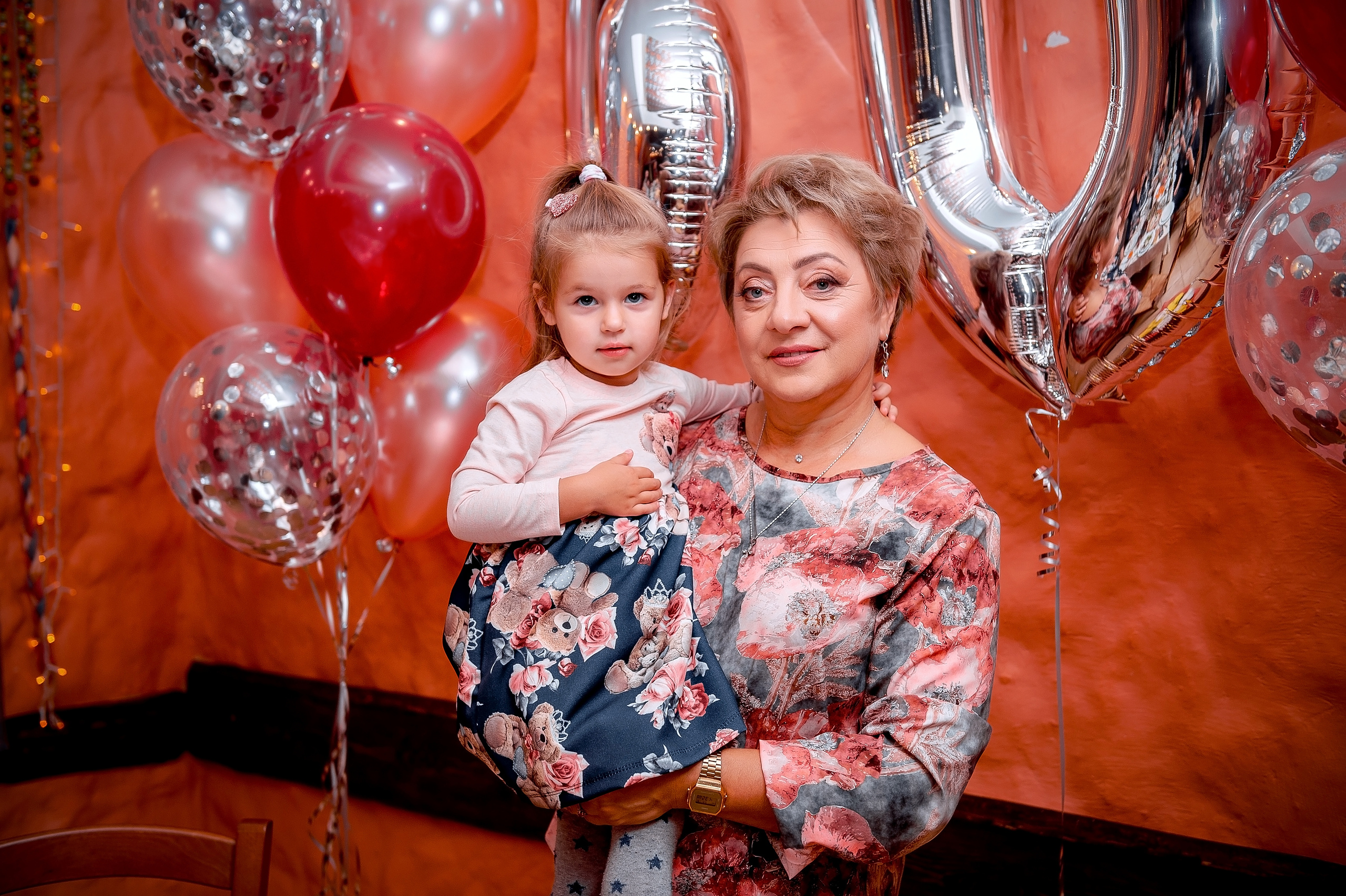 Фотосъемка юбилея в Щелково в кафе Бухара. Свадебный и семейный фотограф Виктория Носачёва. Щелково, Москва и МО