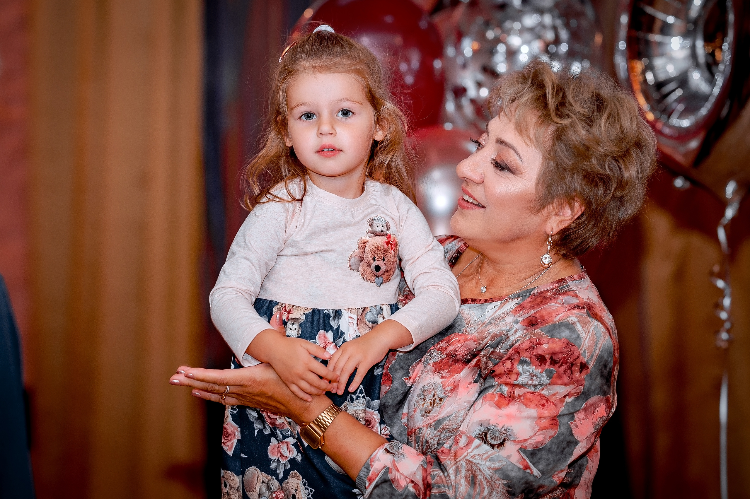 Фотосъемка юбилея в Щелково в кафе Бухара. Свадебный и семейный фотограф Виктория Носачёва. Щелково, Москва и МО