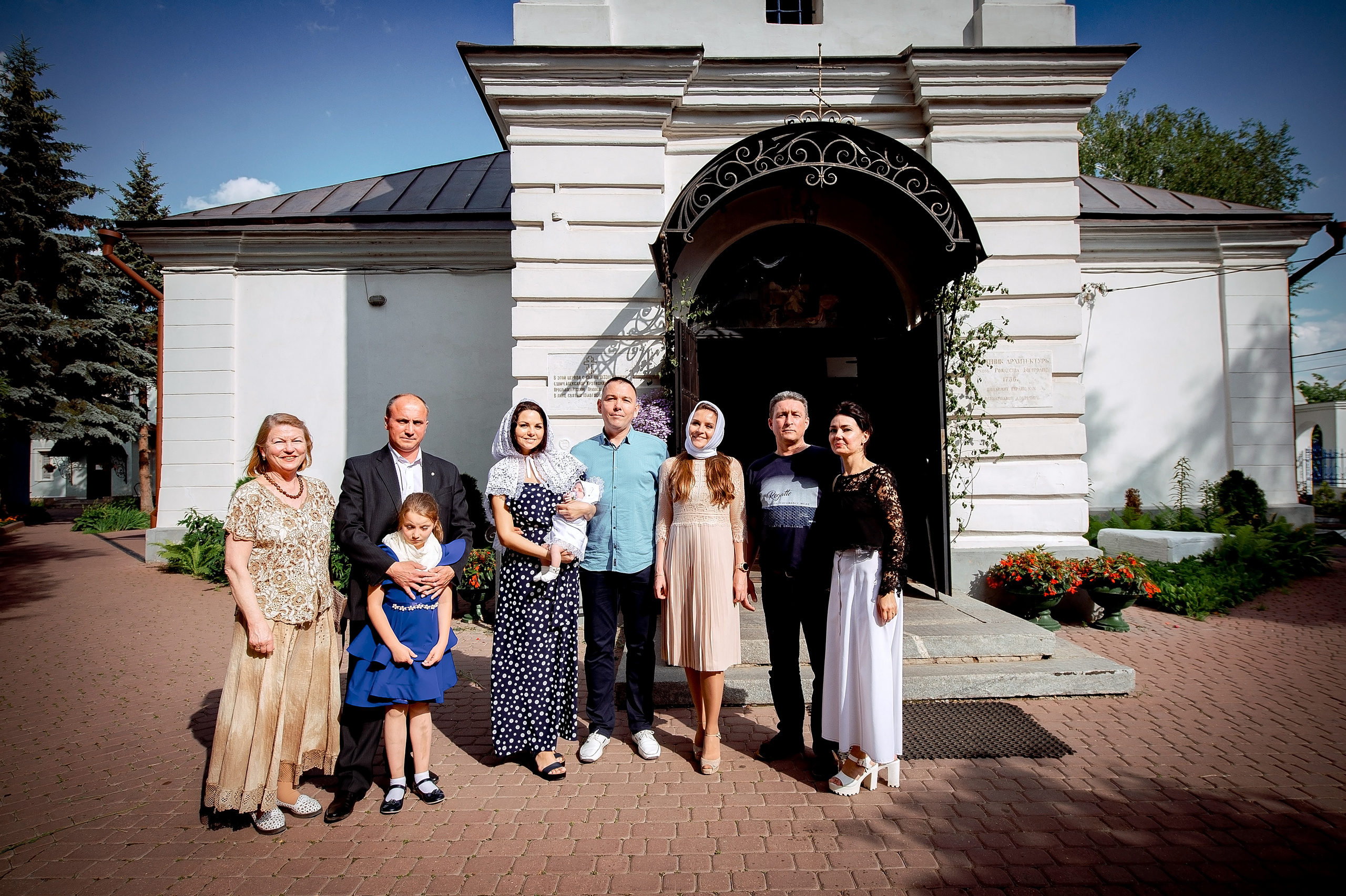 Фотосъемка крещения в Образцово. Свадебный и семейный фотограф Виктория Носачёва. Щелково, Москва и МО