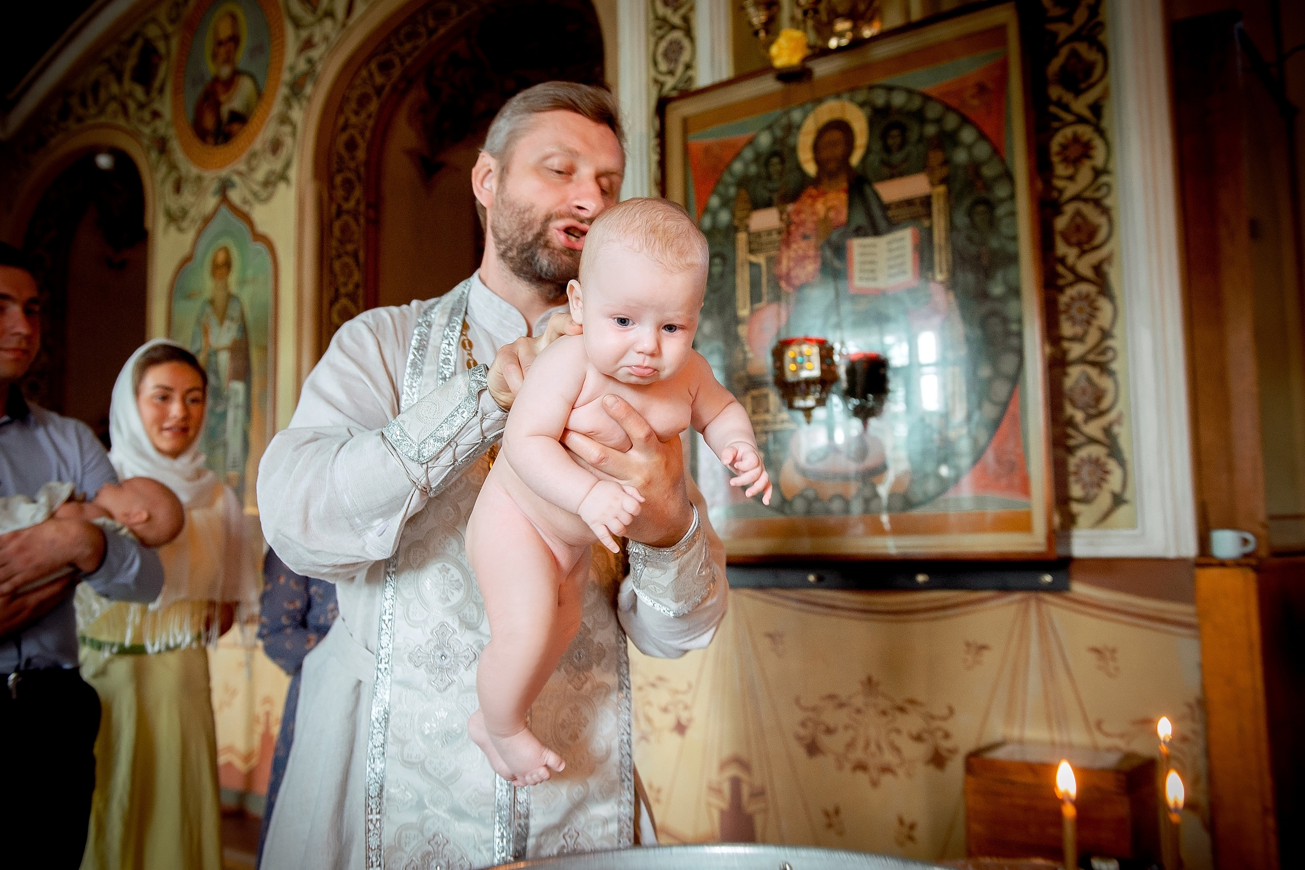 Фотосъемка крещения в Пушкино. Свадебный и семейный фотограф Виктория Носачёва. Щелково, Москва и МО