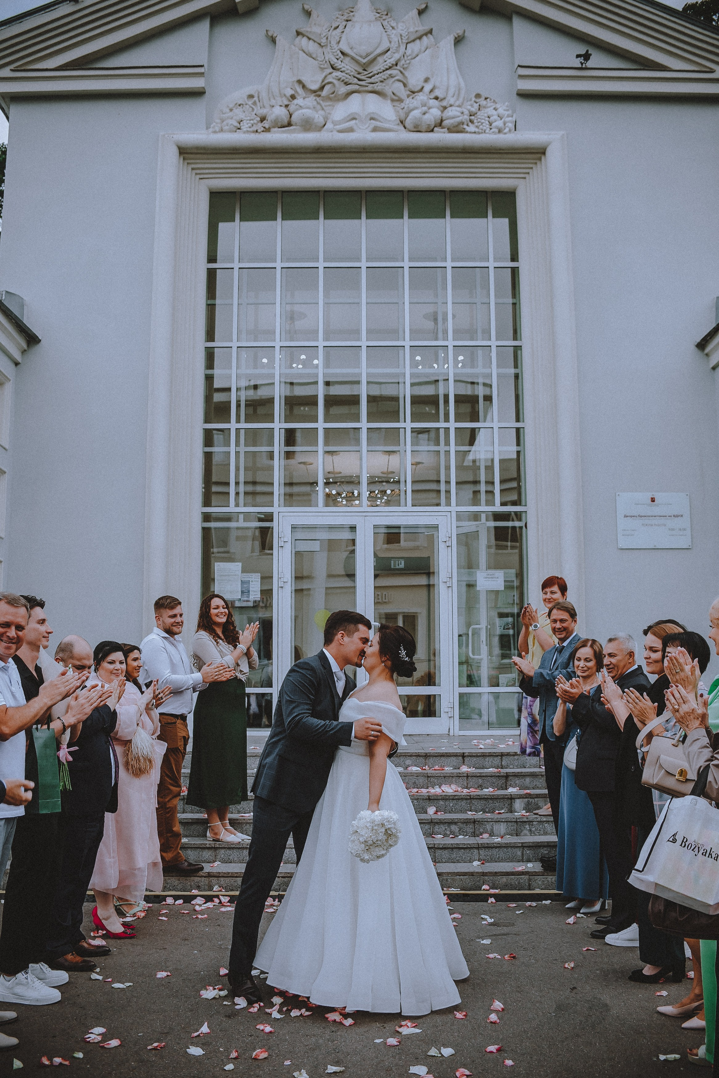 Love.com: Главная страница нашего счастья. Свадебный и семейный фотограф в Москве Сажина Кристина КиМ. Свадебный оператор в Москве Сажин Максим