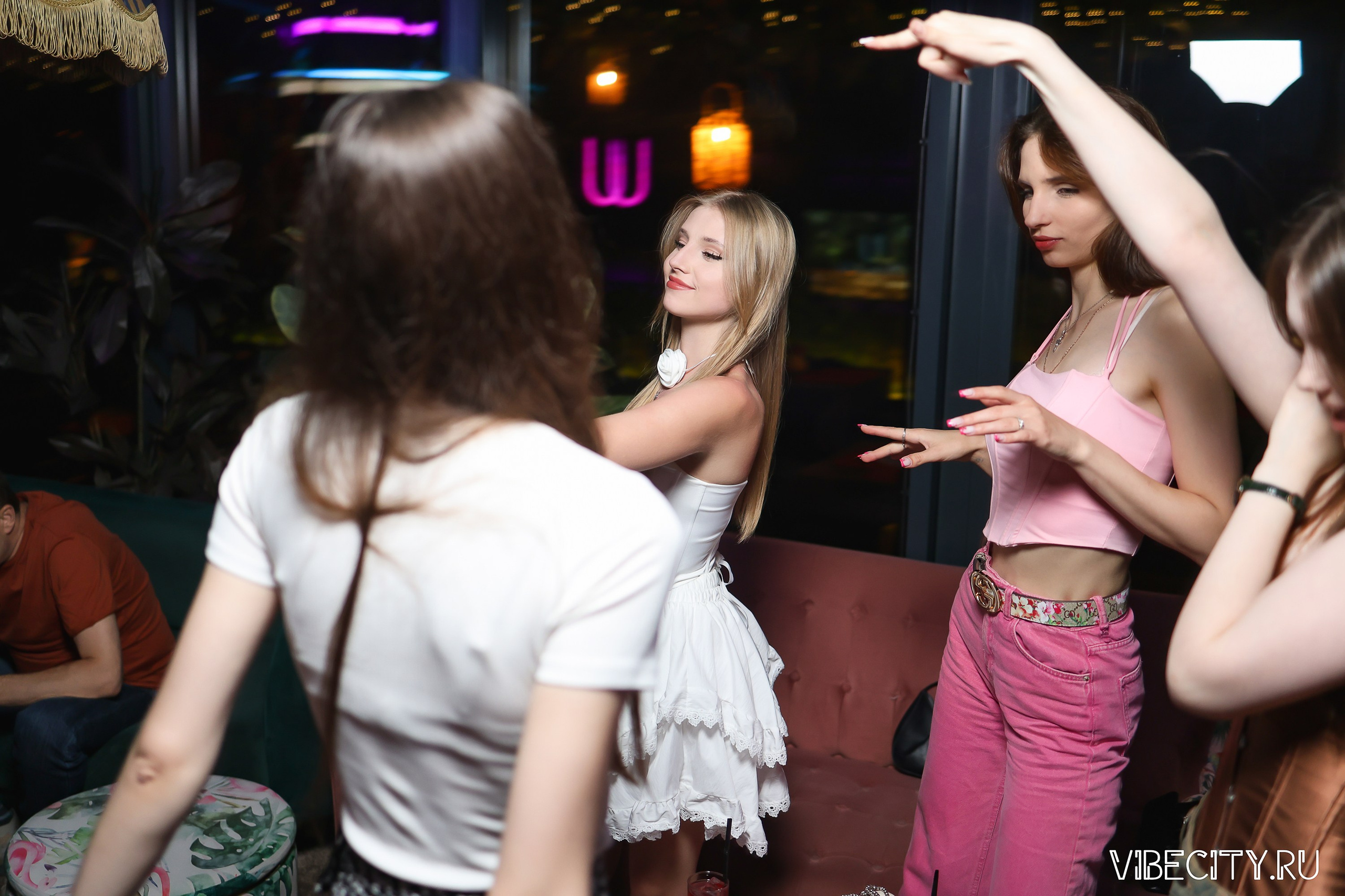 DOUBLE U. VIBECITY.RU Вайб Сити Ру Фоторепортажи Фотоотчеты Калининград