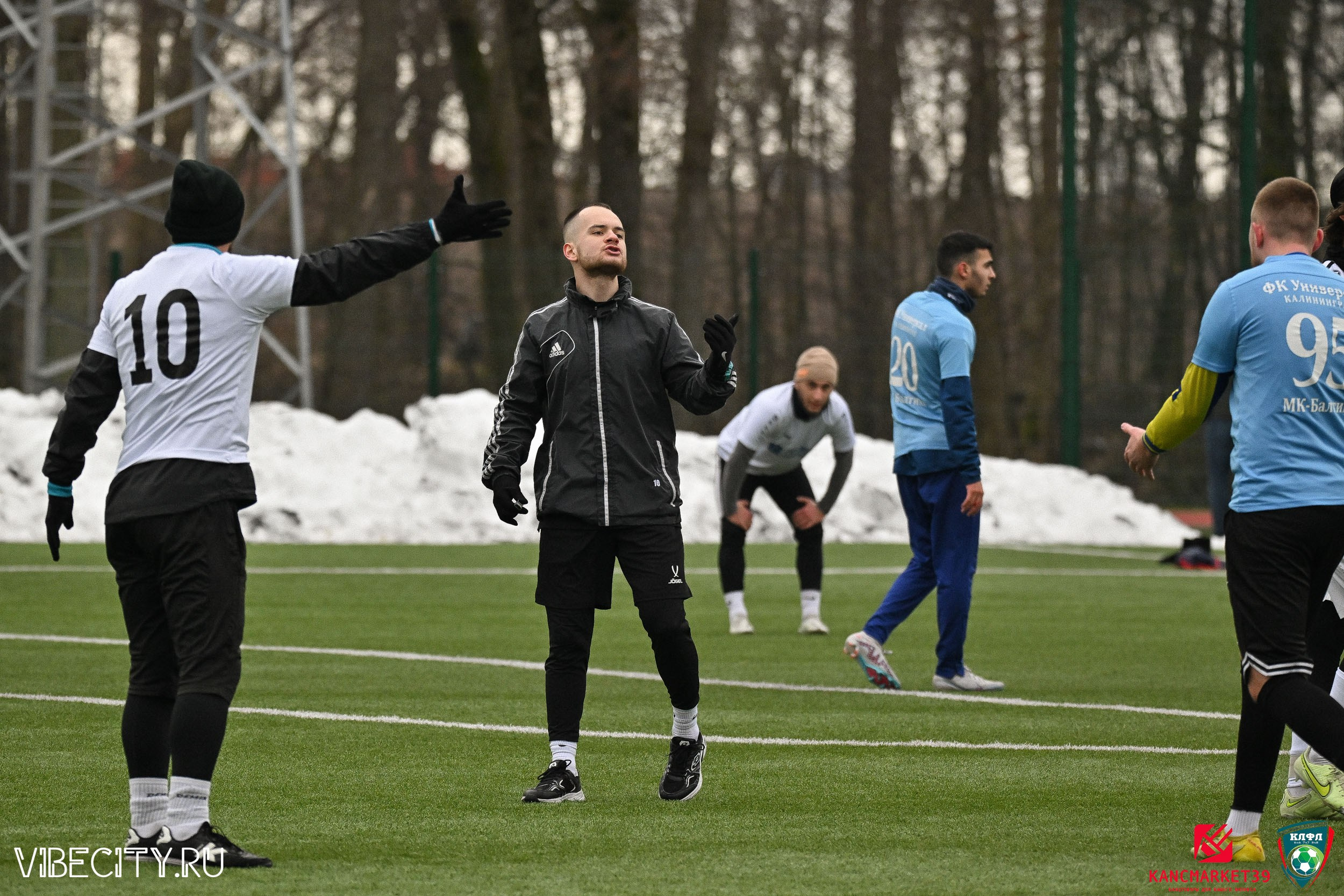 XX ЧЕМПИОНАТ КАЛИНИНГРАДСКОЙ ЛФЛ КАНЦМАРКЕТ39 сезона 2024–2025 гг. VIBECITY.RU Вайб Сити Ру Фоторепортажи Фотоотчеты Калининград