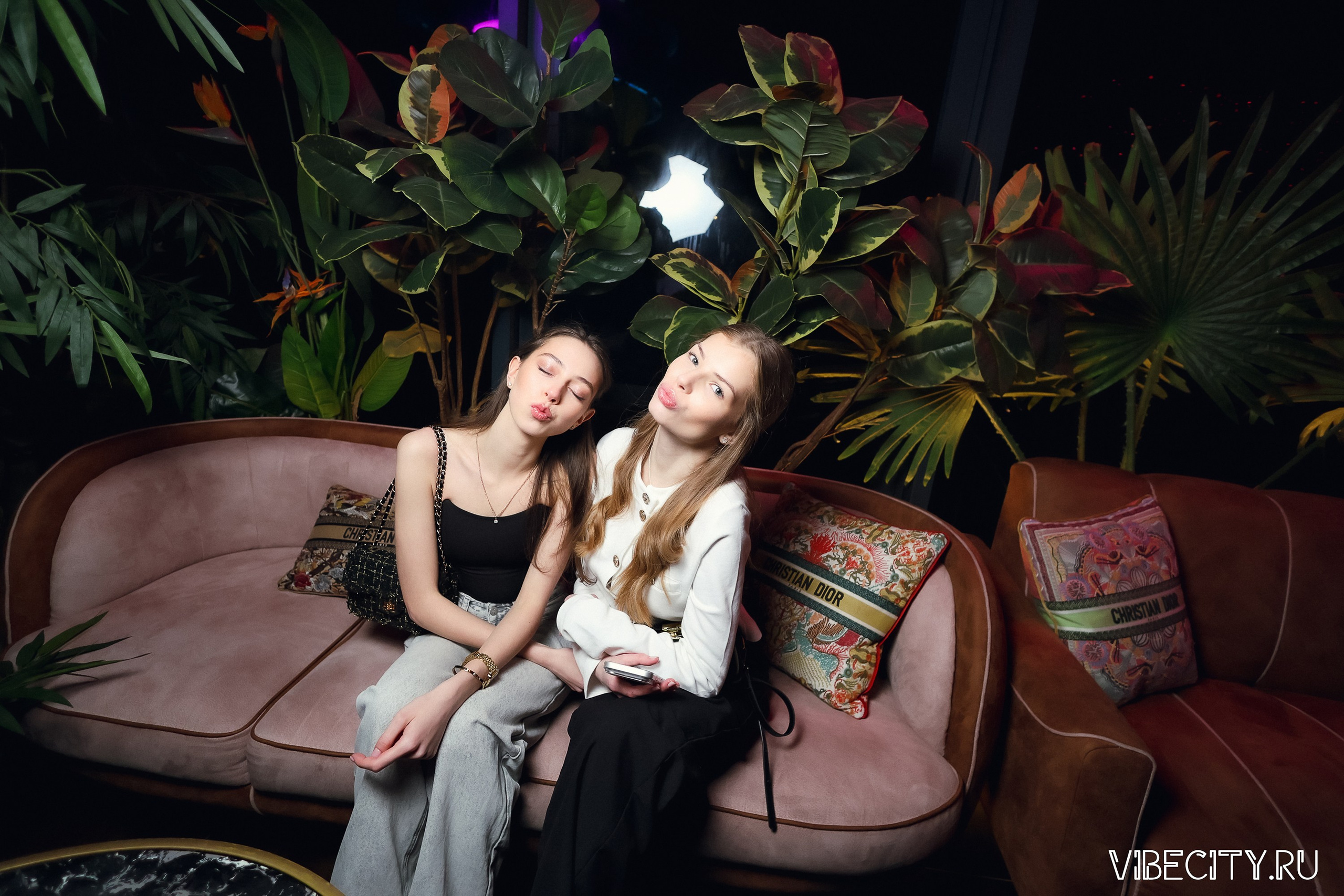 DOUBLE U. VIBECITY.RU Вайб Сити Ру Фоторепортажи Фотоотчеты Калининград