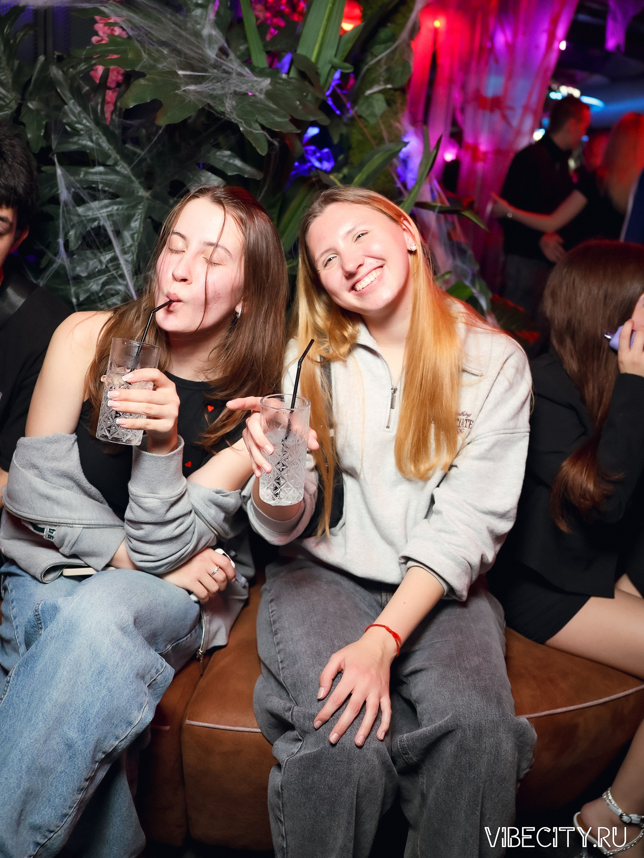 DOUBLE U. VIBECITY.RU Вайб Сити Ру Фоторепортажи Фотоотчеты Калининград