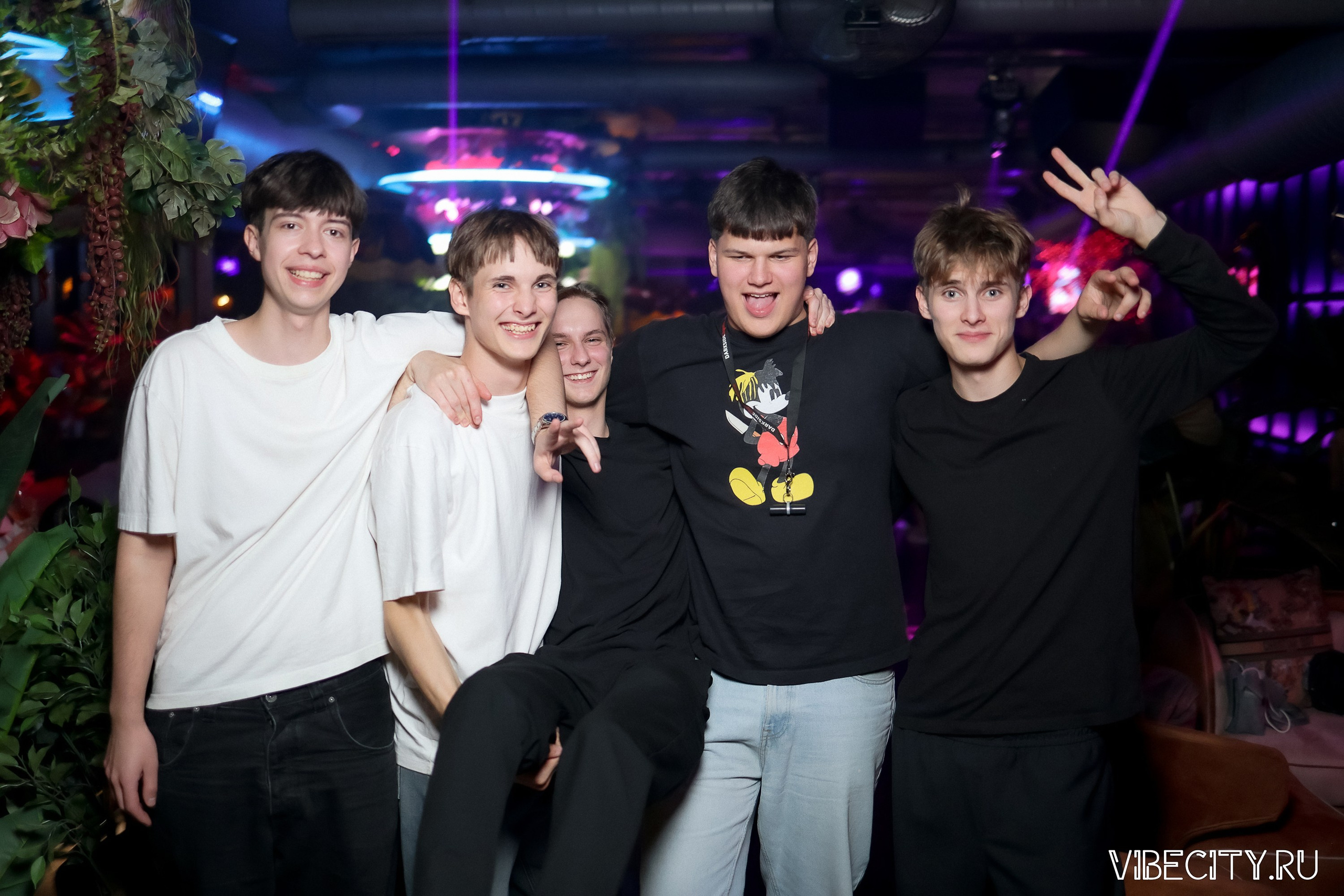 DOUBLE U. VIBECITY.RU Вайб Сити Ру Фоторепортажи Фотоотчеты Калининград