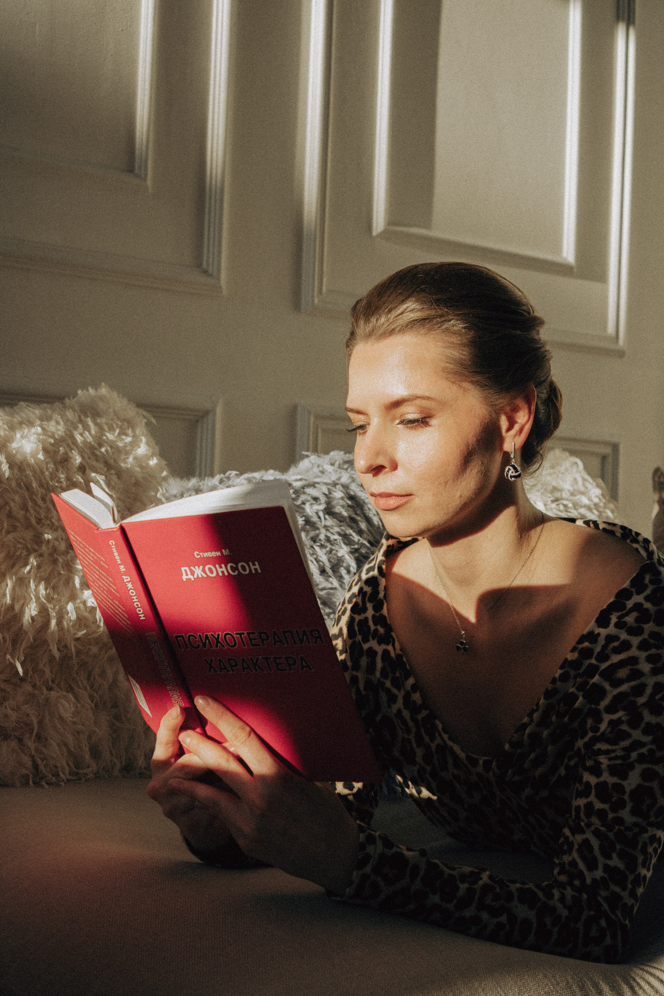 ФОТОСЕСИИЯ В СТУДИИ ДЛЯ ДЕВУШКИ ПСИХОЛОГА. Профессиональный фотограф, Санкт-Петербург — Виктория Богомолова