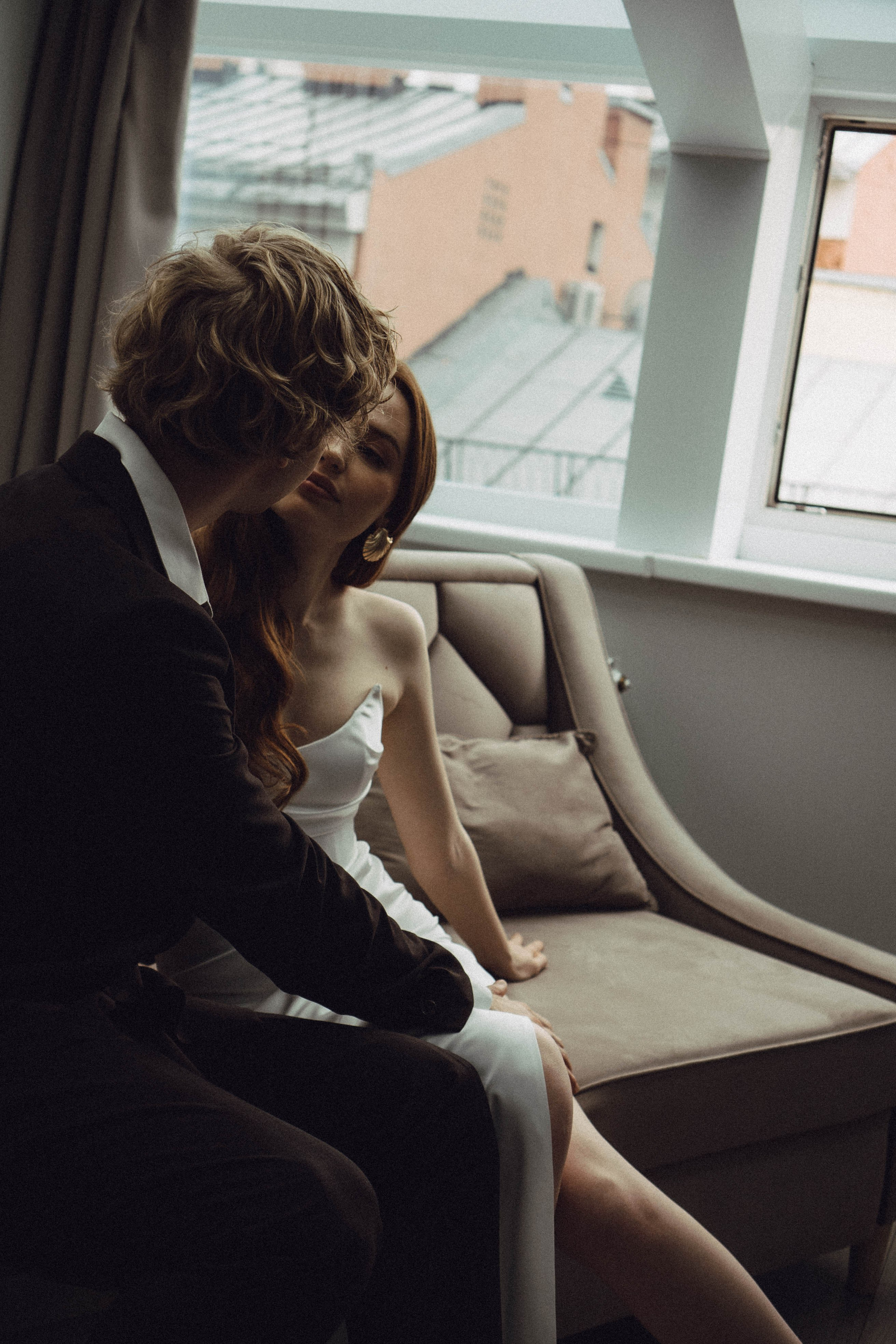 СВАДЕБНАЯ СЬЕМКА В ОТЕЛЕ. СБОРЫ ЖЕНИХА И НЕВЕСТЫ И ТАКЖЕ ТОР И ПОДГОТОВКА К ПРОГУЛКЕ. Профессиональный фотограф, Санкт-Петербург — Виктория Богомолова